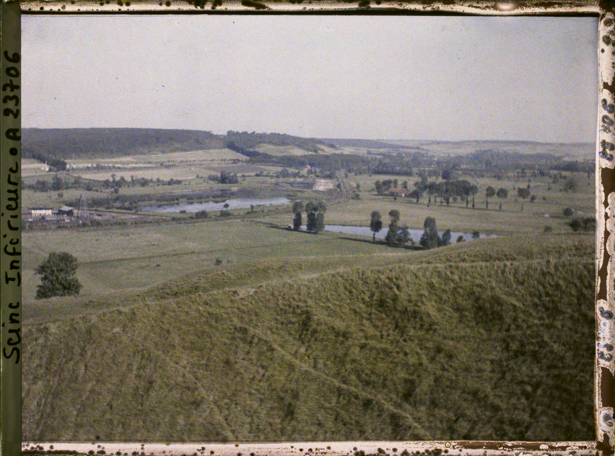 Image représentant La Vallée de l'Arques vue du château vers l'est