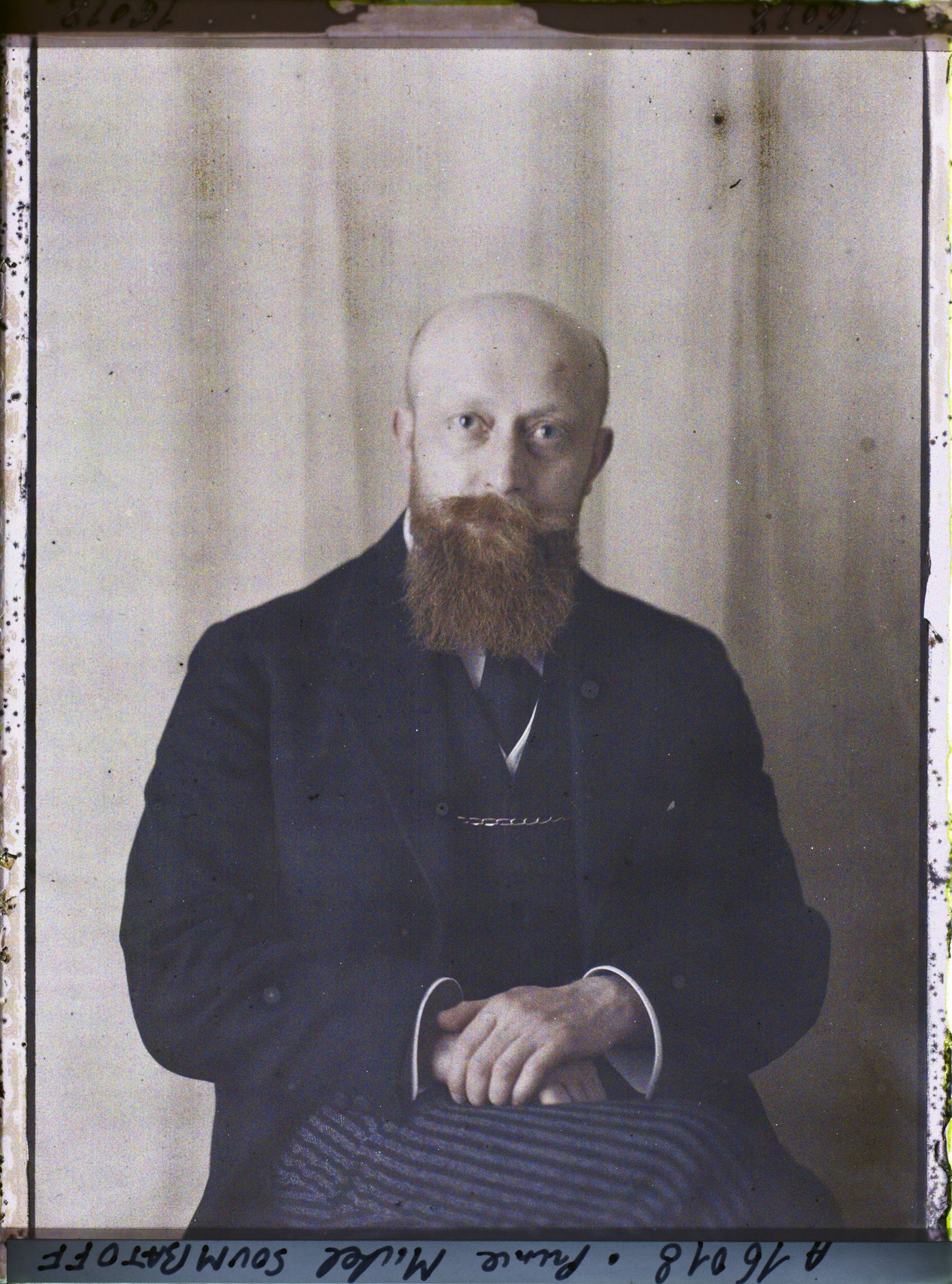 Image représentant Madame Carvallo et son fils Edouard