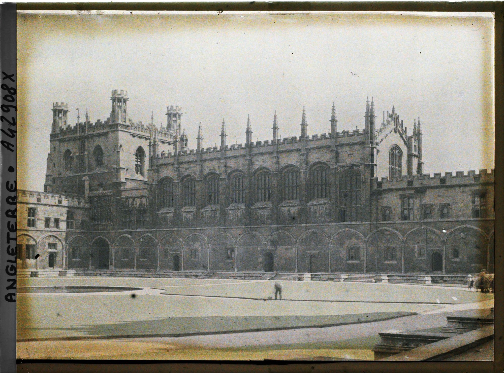 Image représentant Partie nord de la cour de Christ Church