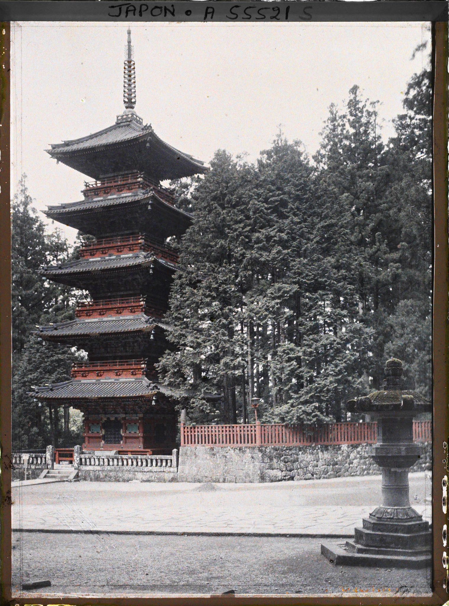 Image représentant La pagode à cinq étages (gojû no tô) du sanctuaire Tôshôgû