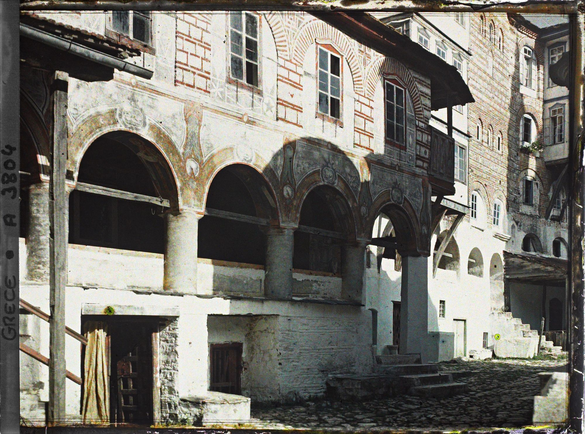 Image représentant Mont Athos, Hilandar, Intérieur du Monastère de Hilandar