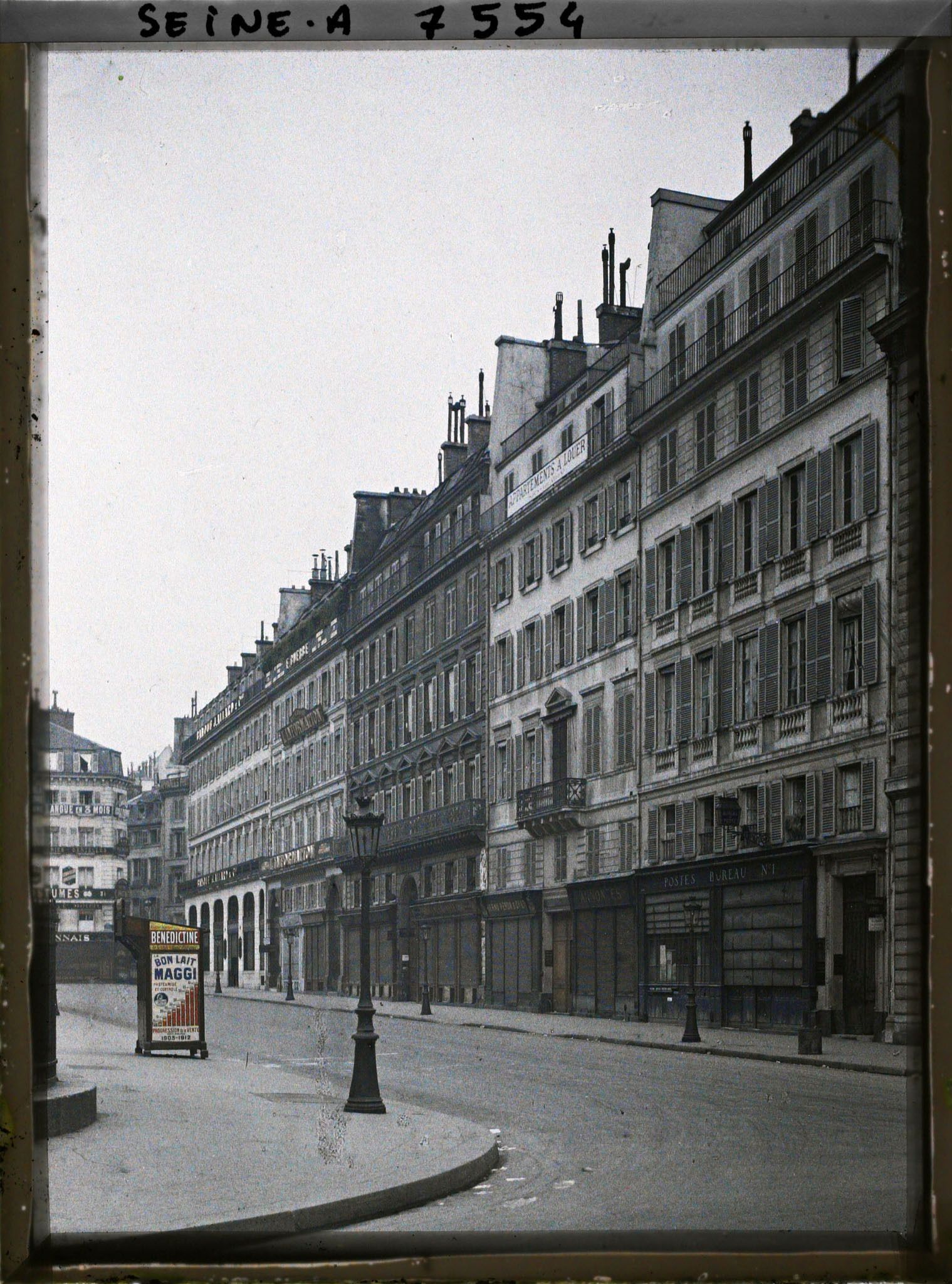 Image représentant La place de la Bourse, vue de la rue Notre-Dame-des-Victoires
