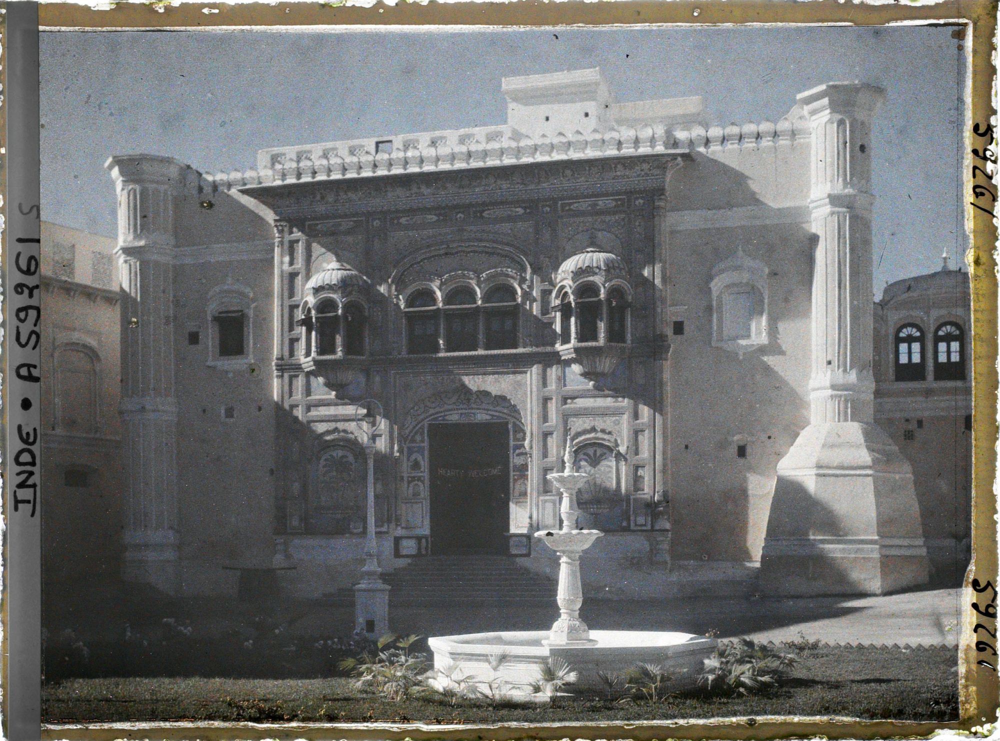 Image représentant Un édifice du jalao Khana l'ancien palais