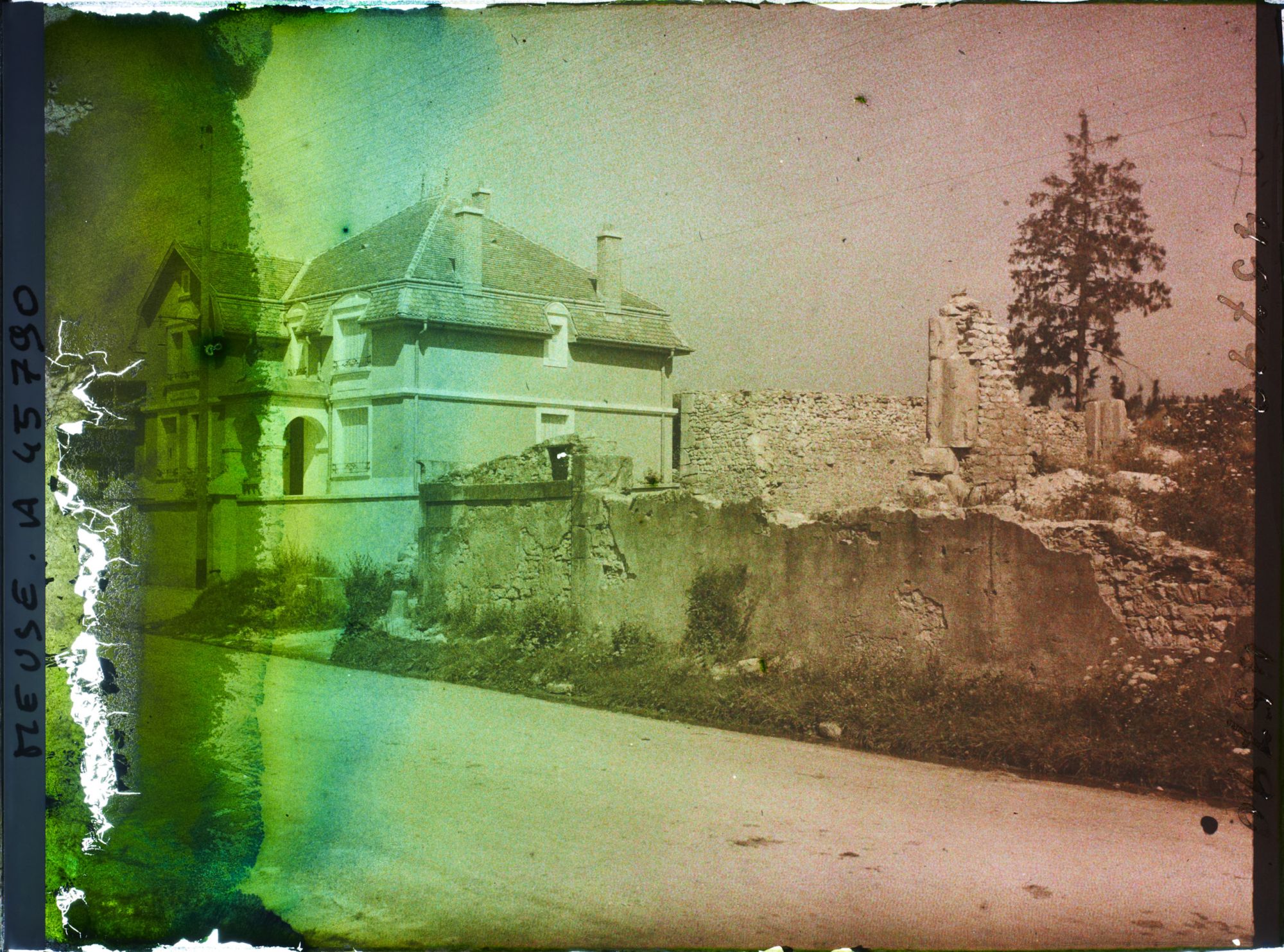 Image représentant France, Vigneulles, Ruines et Reconstructions Grande Rue