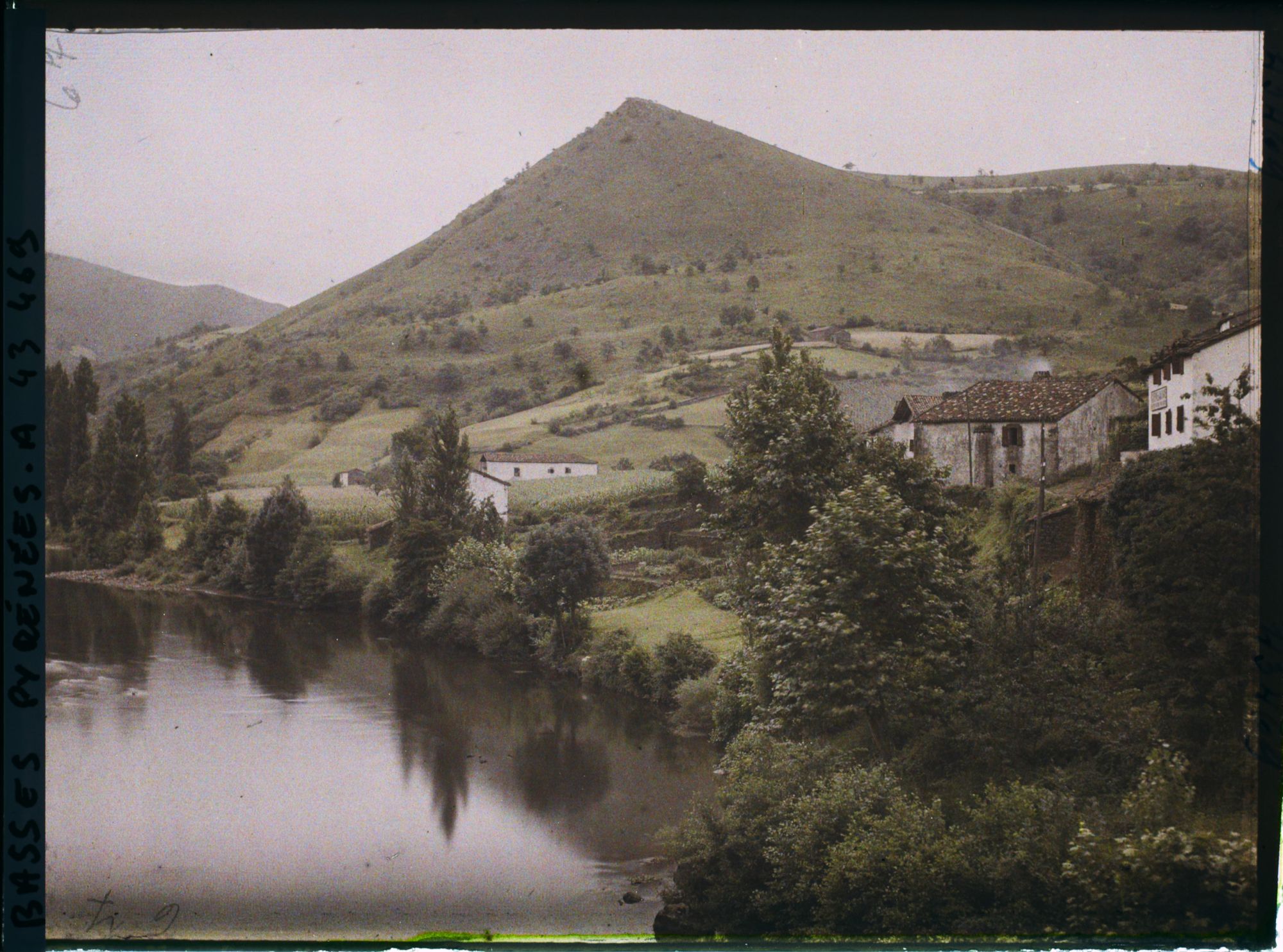 Image représentant France, Bidarray, Vue vers l'amont