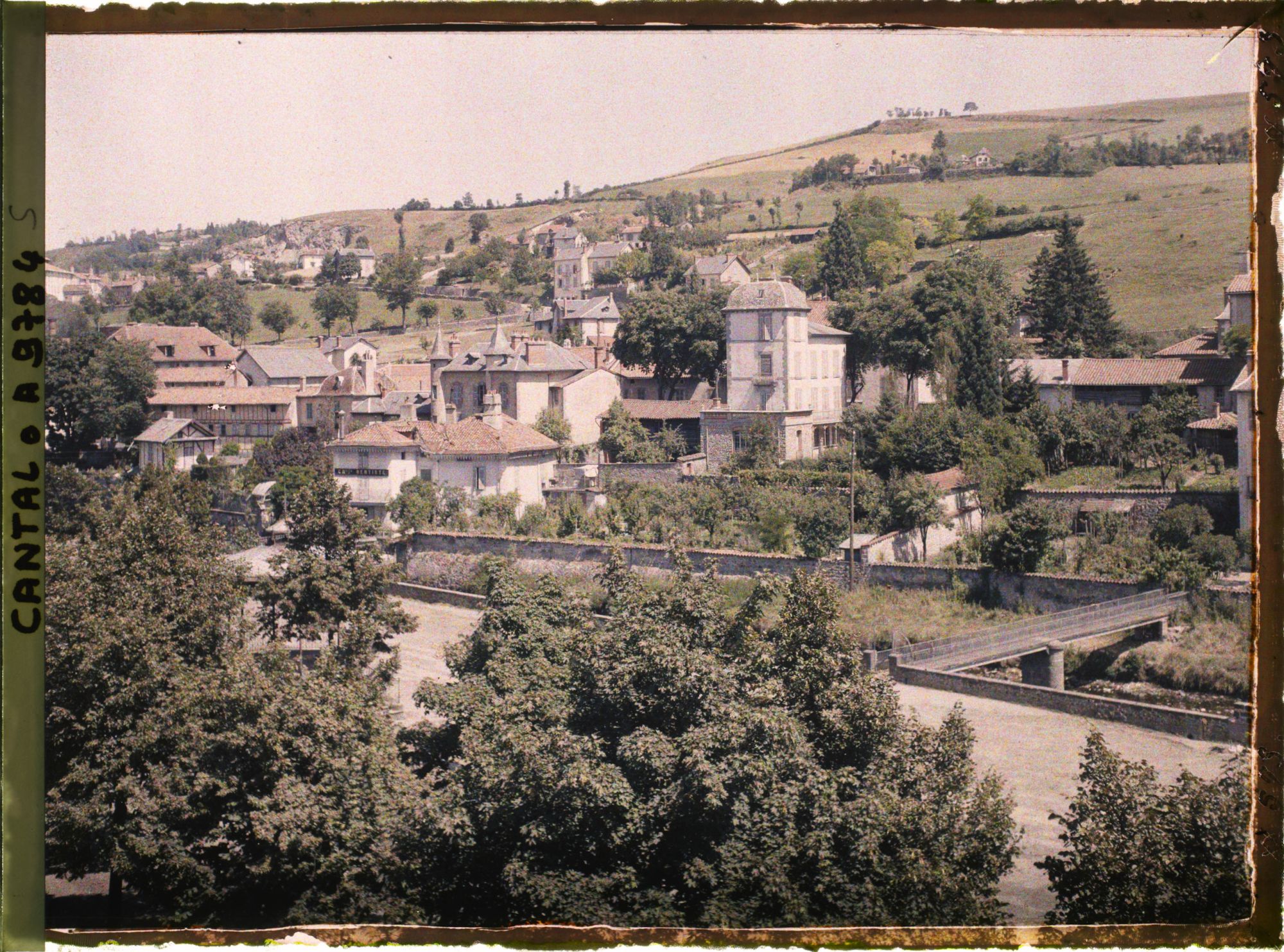 Image représentant Panorama de la ville, vue prise depuis le quartier des Graviers