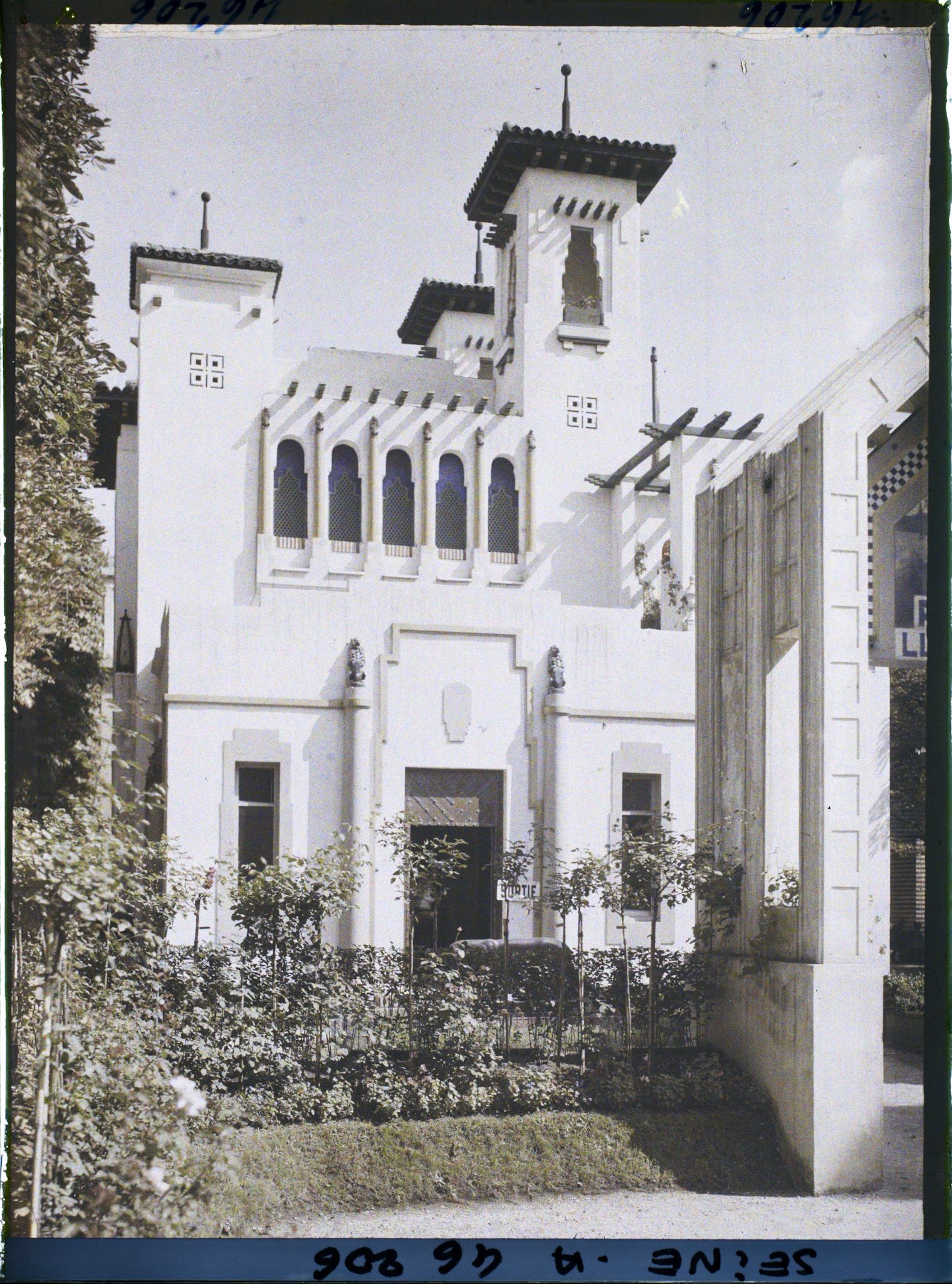 Image représentant L'exposition des arts décoratifs, Pavillon de l'Espagne