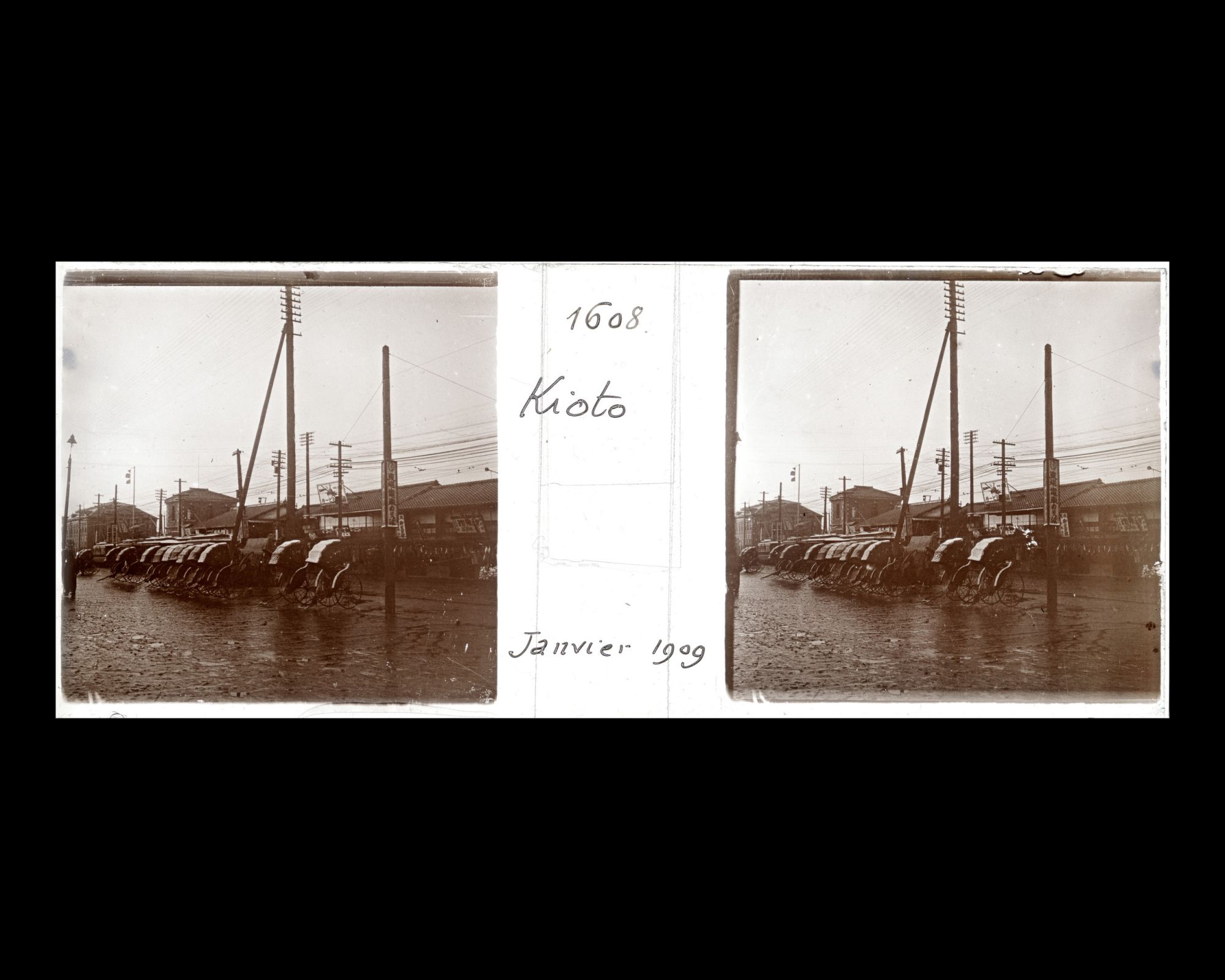 Image représentant Station de pousse sur une place