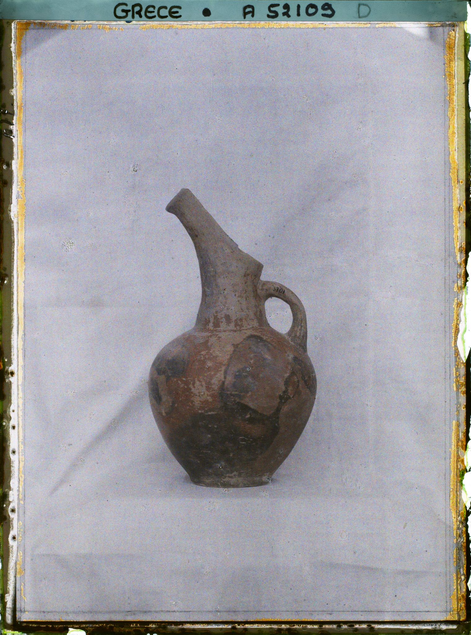 Image représentant Musée archéologique - Vase flammé provenant de Vassiliki