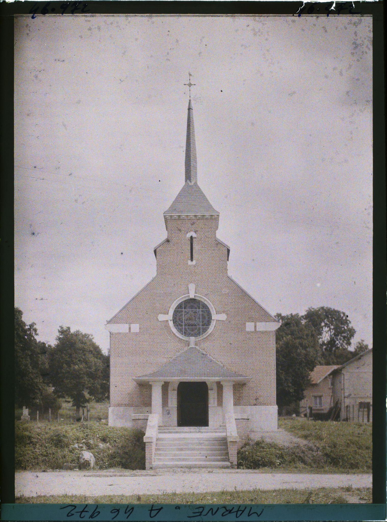Image représentant France, La Harazée Marne (60 h), L'Eglise reconstruite vue prise de face