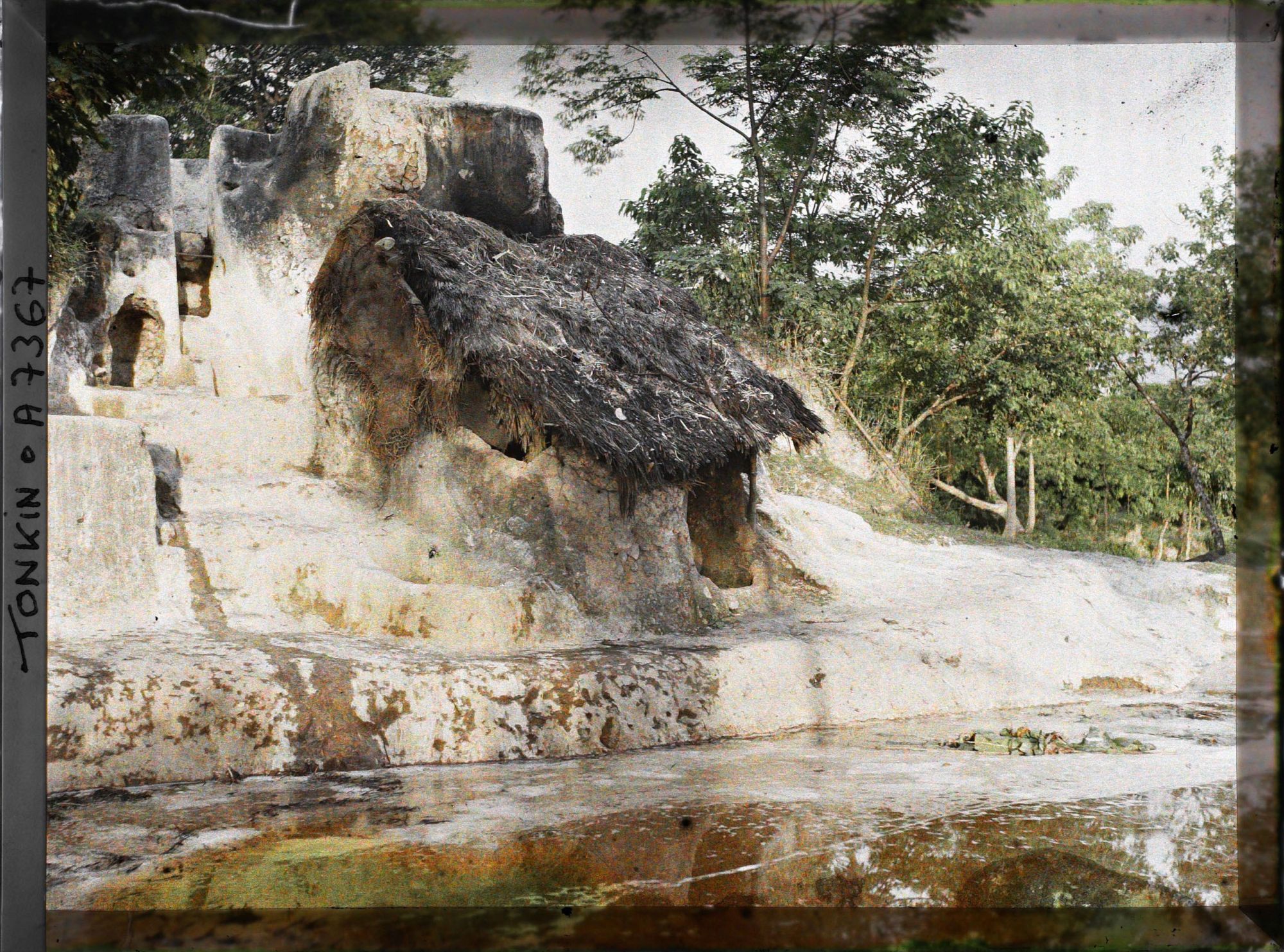 Image représentant Un four à papier vu de biais