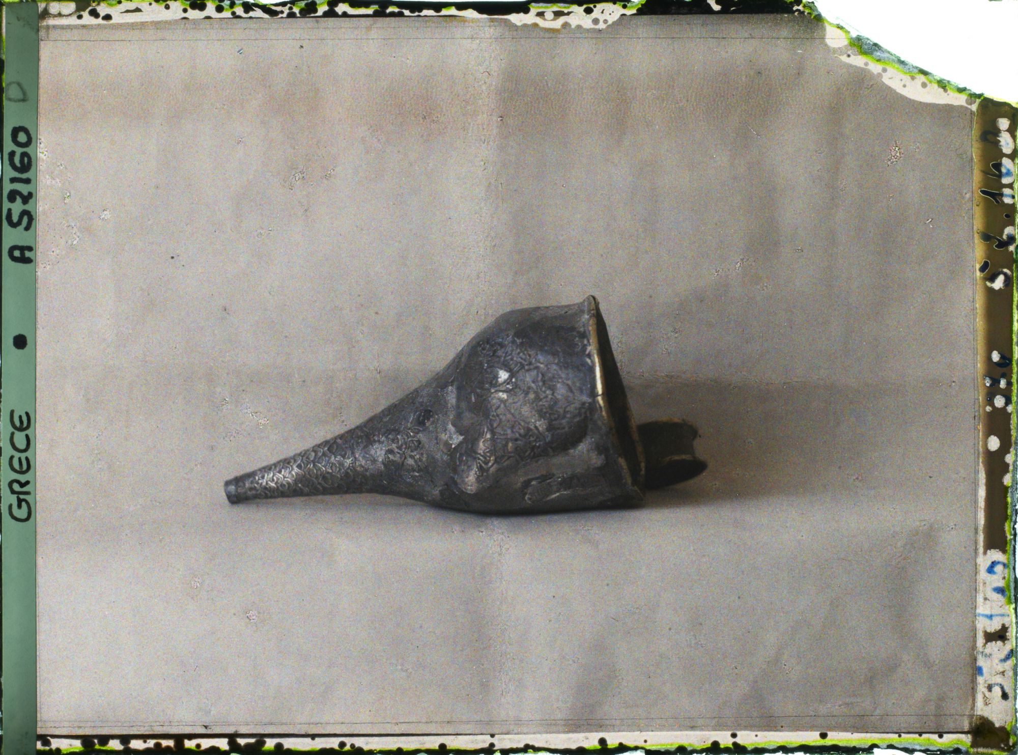 Image représentant Vase (à boire : Rhyton ?) ciselé, provenant de Mycènes