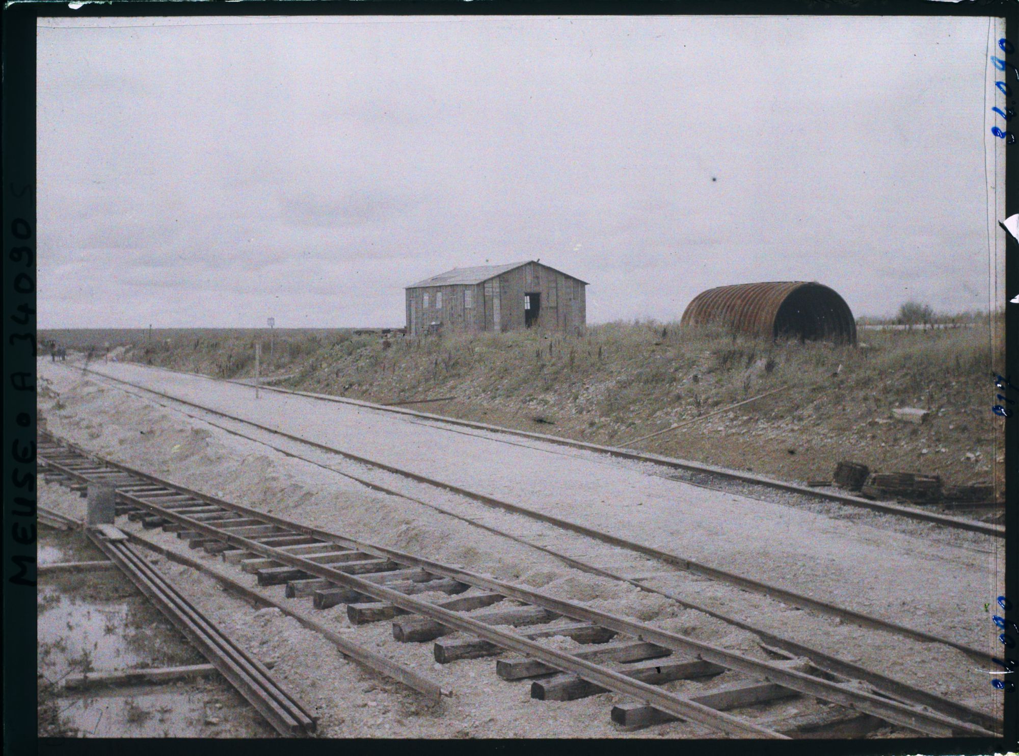 Image représentant France, Fleury, La Gare provisoire de Fleury