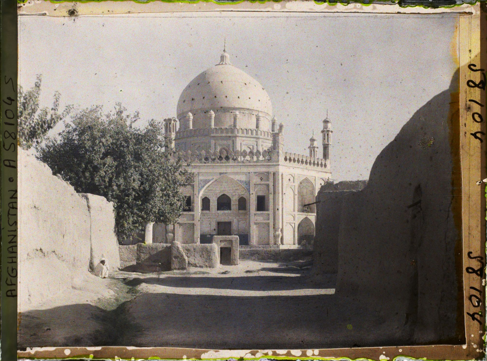 Image représentant Le mausolée d'Ahmed Chah Dourrâni (1747-1772)