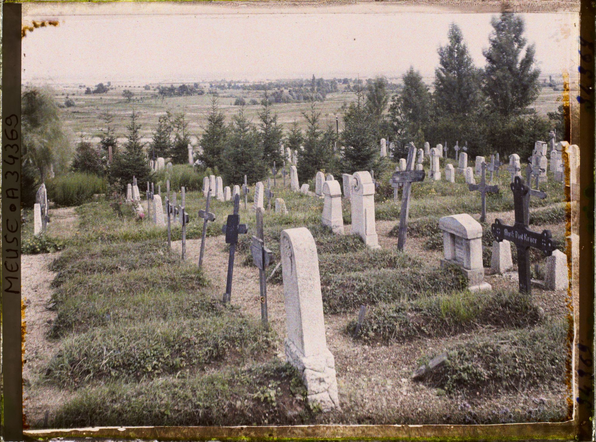 Image représentant France, St Maurice sous les Côtes, Cimetière Allemand