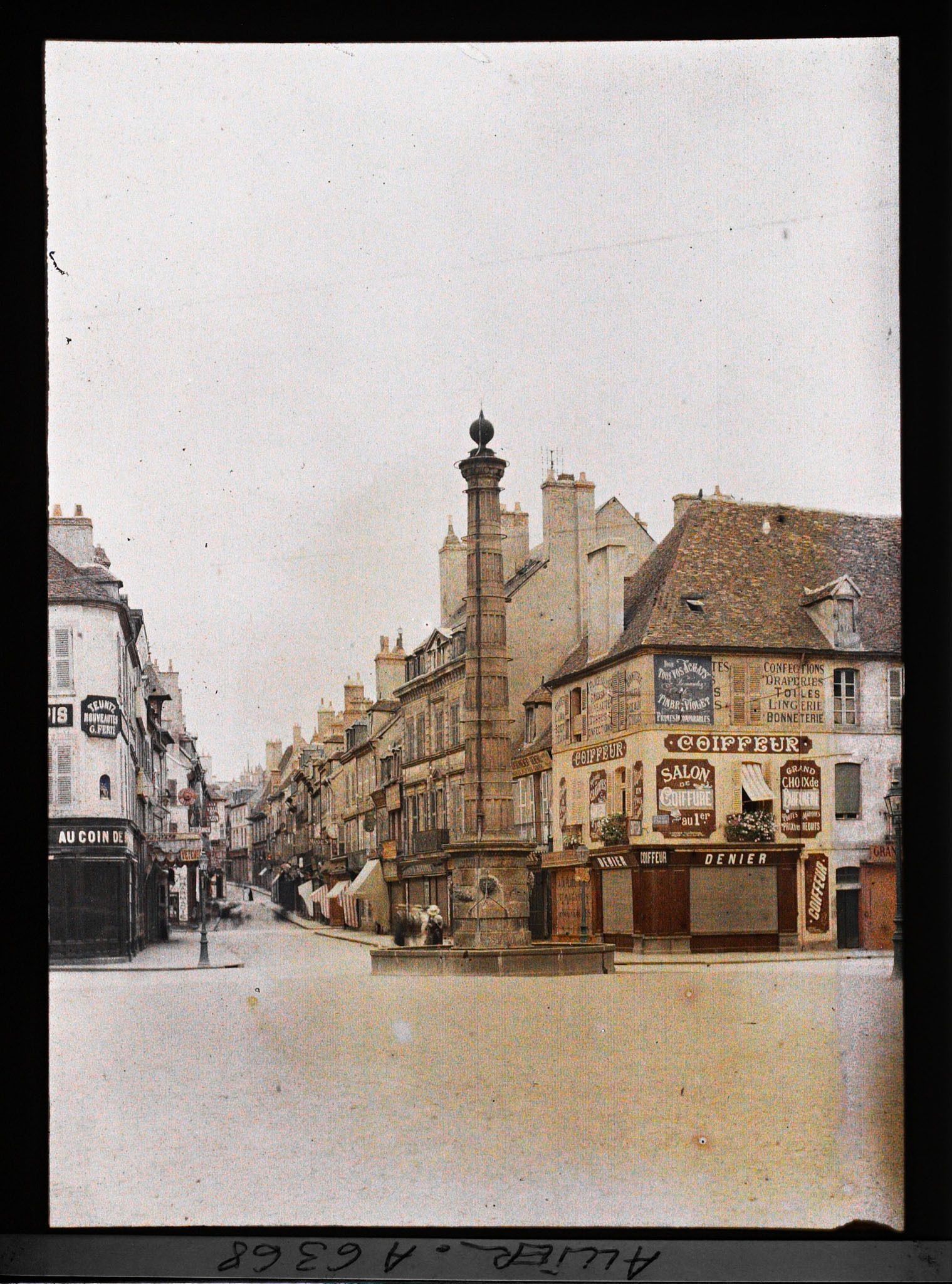 Image représentant La fontaine de Saincy place d'Allier