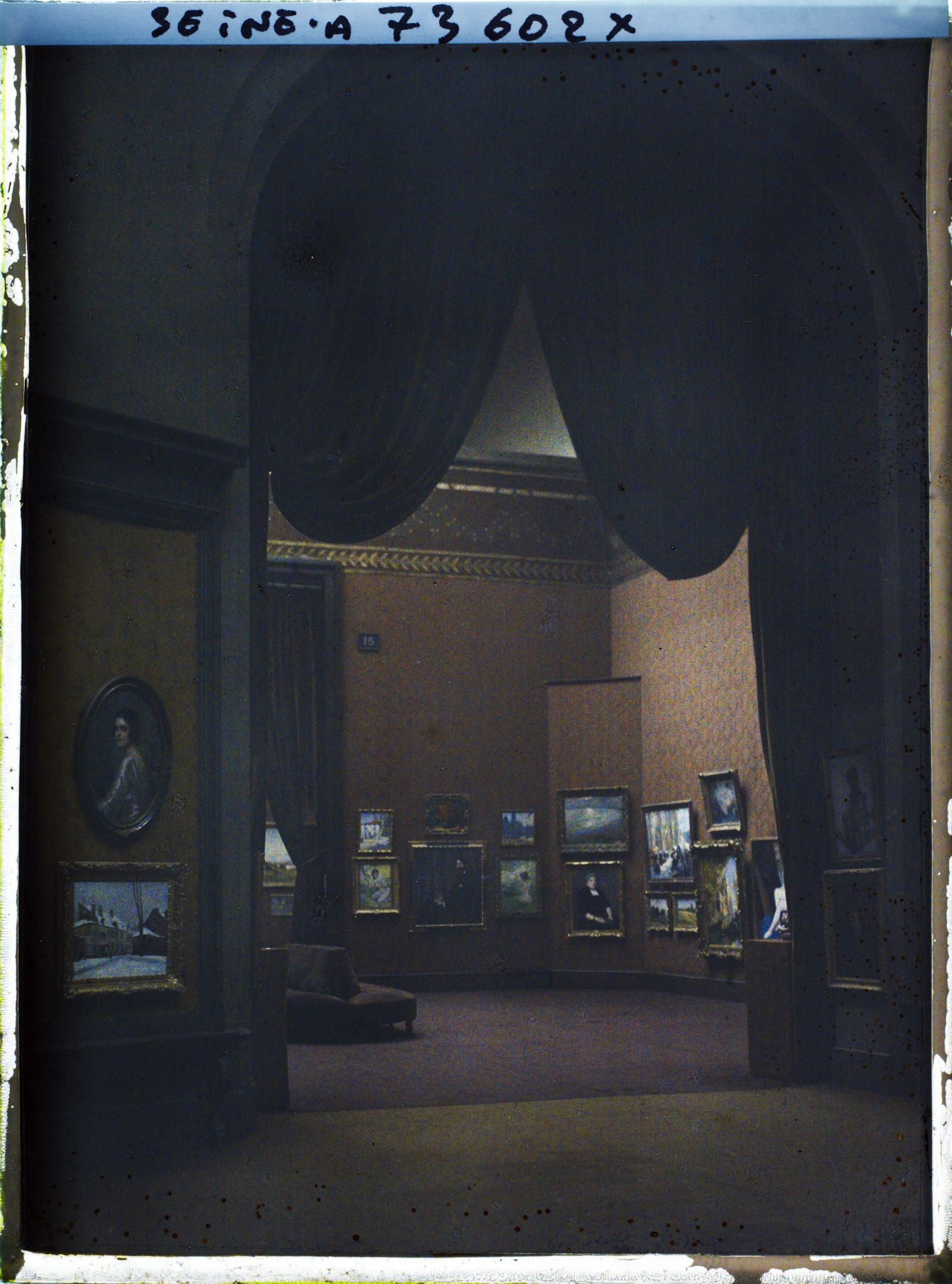 Image représentant Le Salon des artistes français au Grand Palais, tableaux