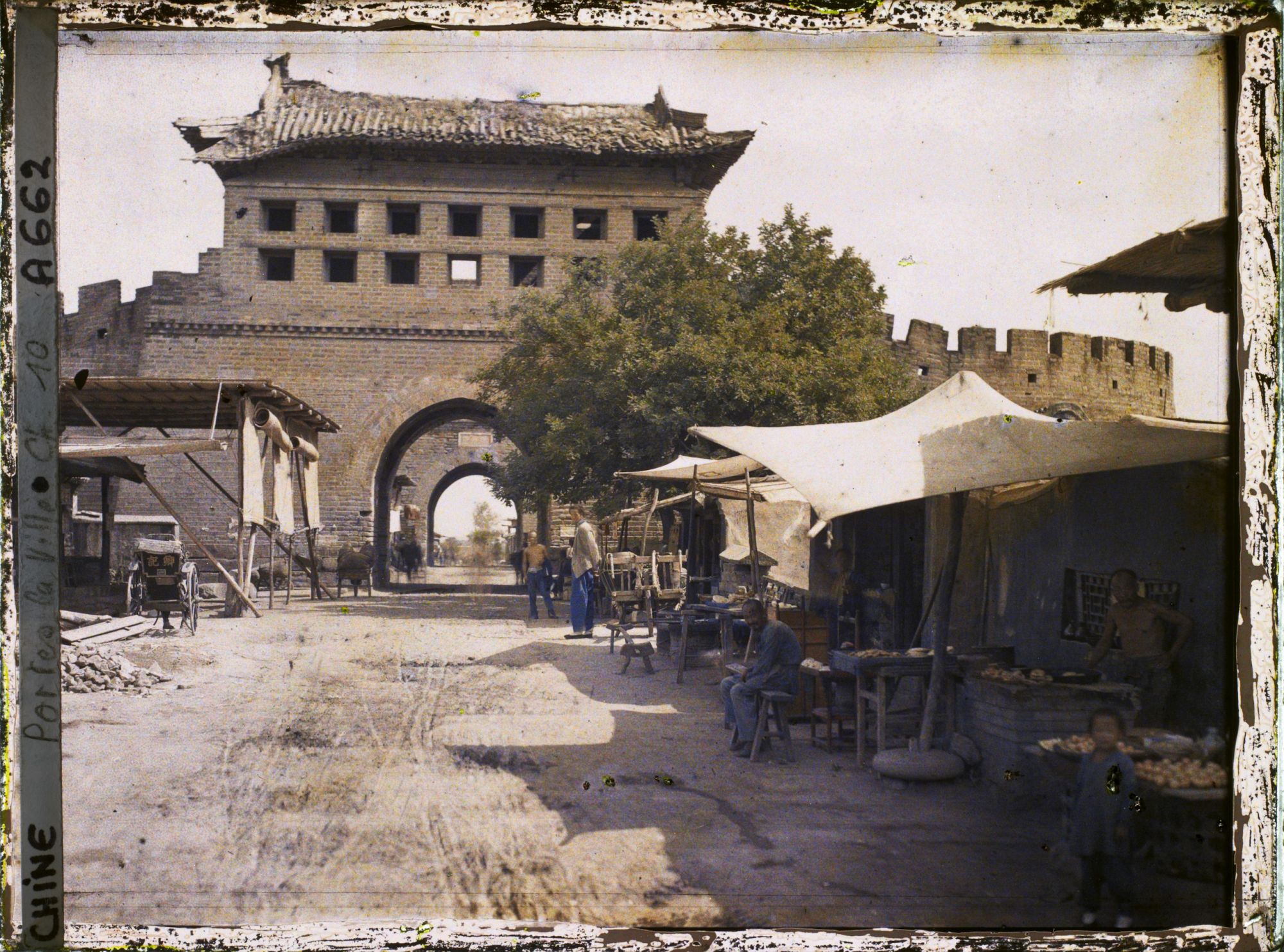Image représentant Zuoanmen (" porte de la Paix de Gauche ")