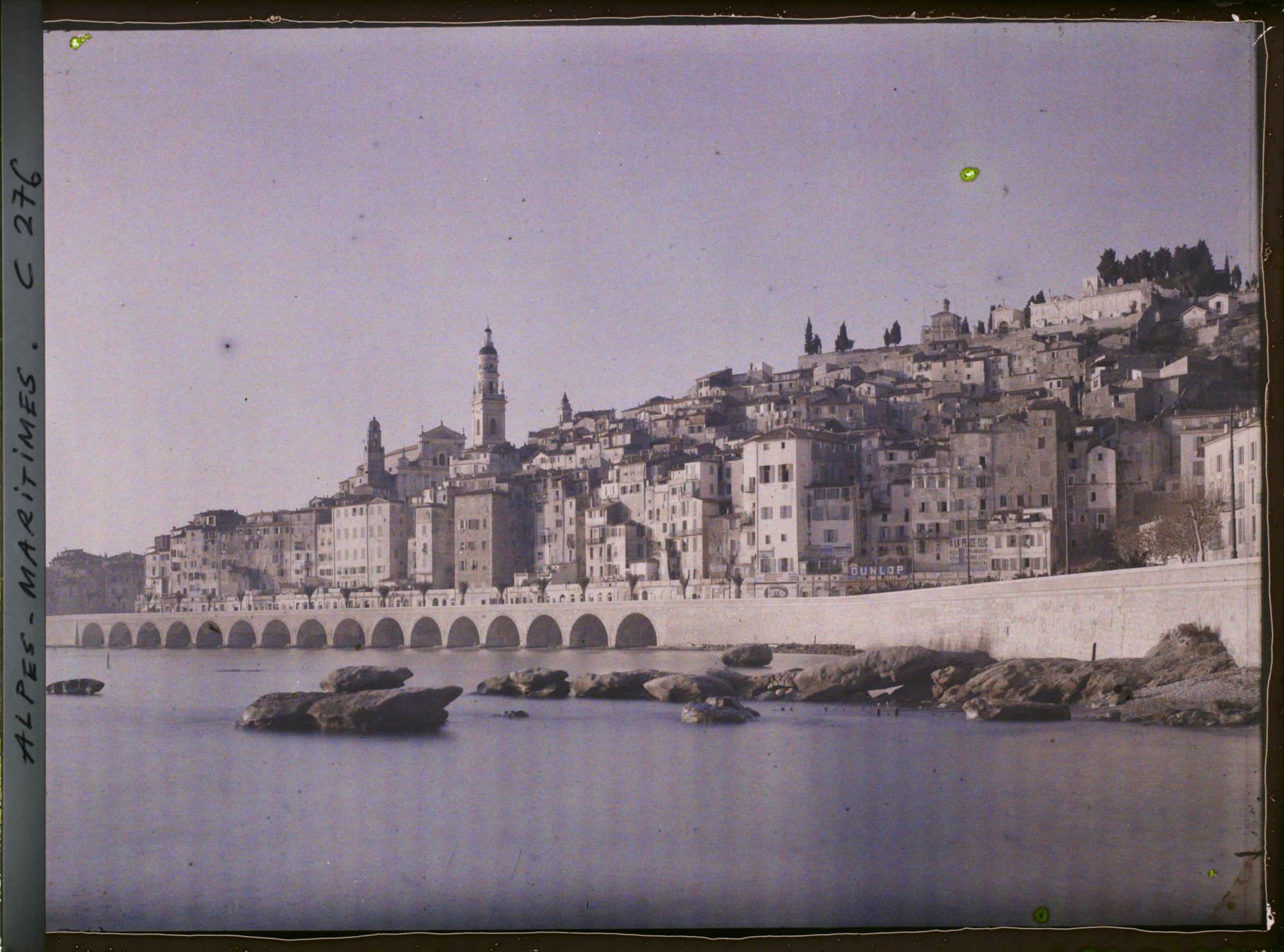 Image représentant Vue rapprochée depuis le rivage