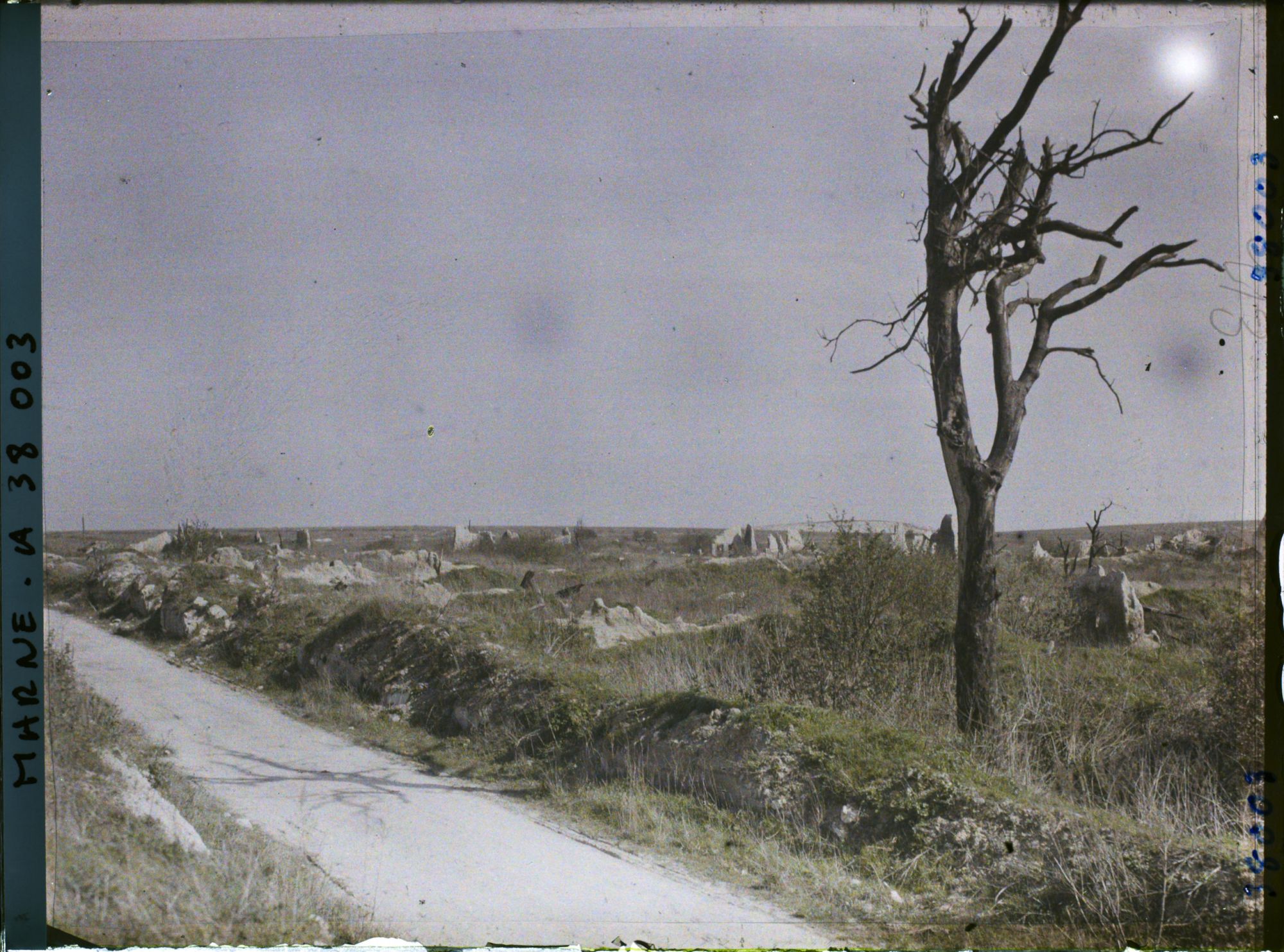 Image représentant France, Nauroy, Vue d'ensemble sur les ruines