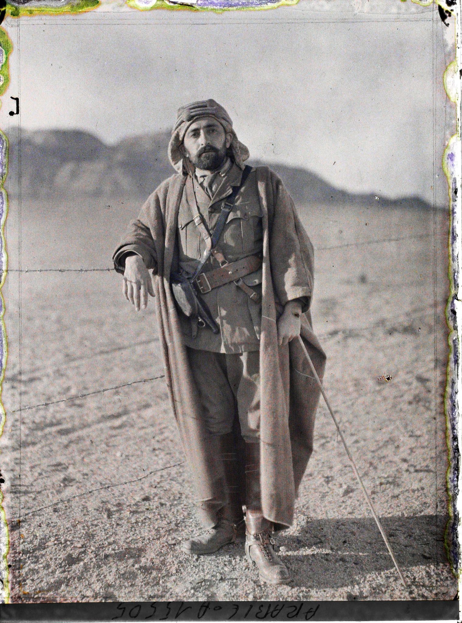 Image représentant L'émir Yazbek, secrétaire en chef de l'émir Fayçal