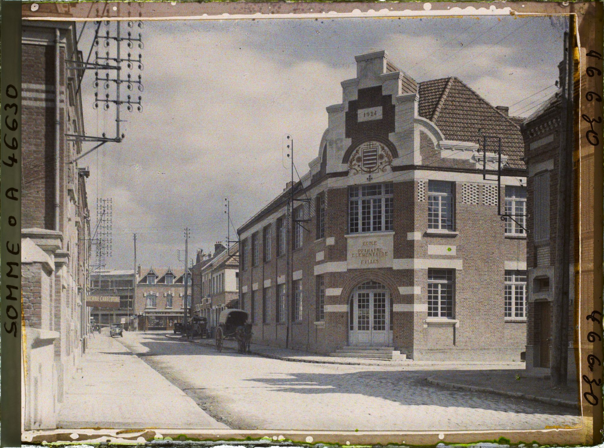 Image représentant France, Albert, Ecole des Filles