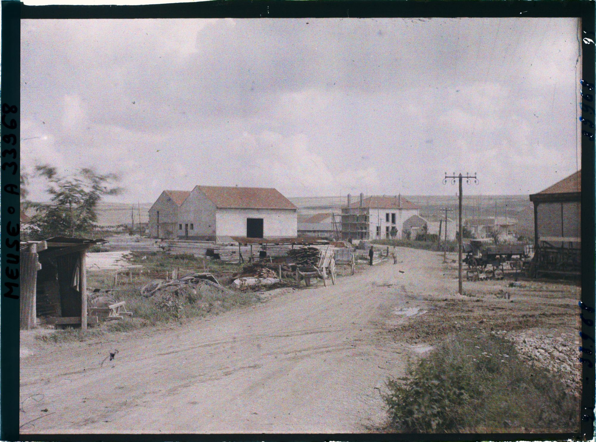 Image représentant France, Bras, L'entrée du Village en venant de Charny