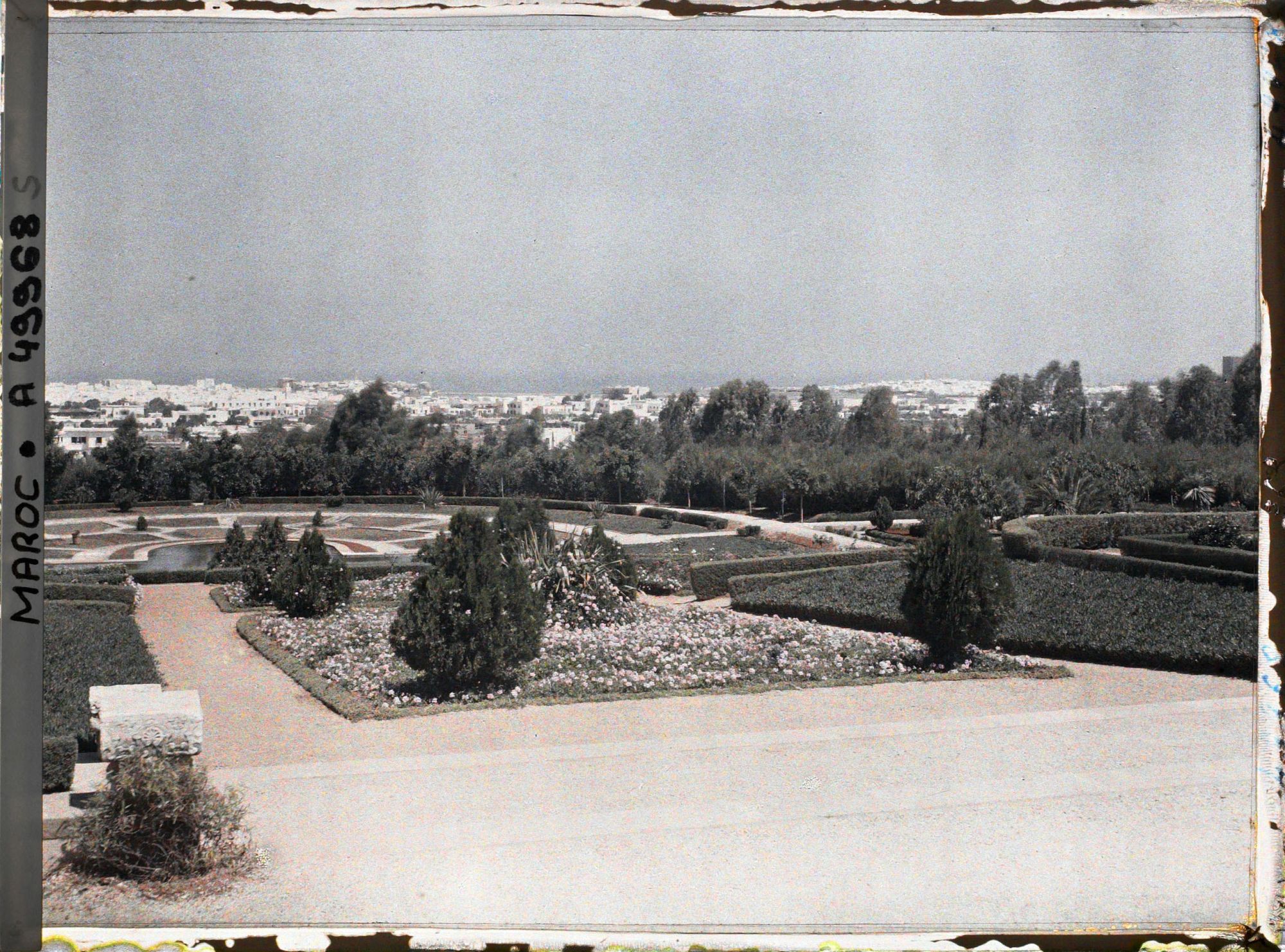 Image représentant L'entrée du palais de la résidence générale