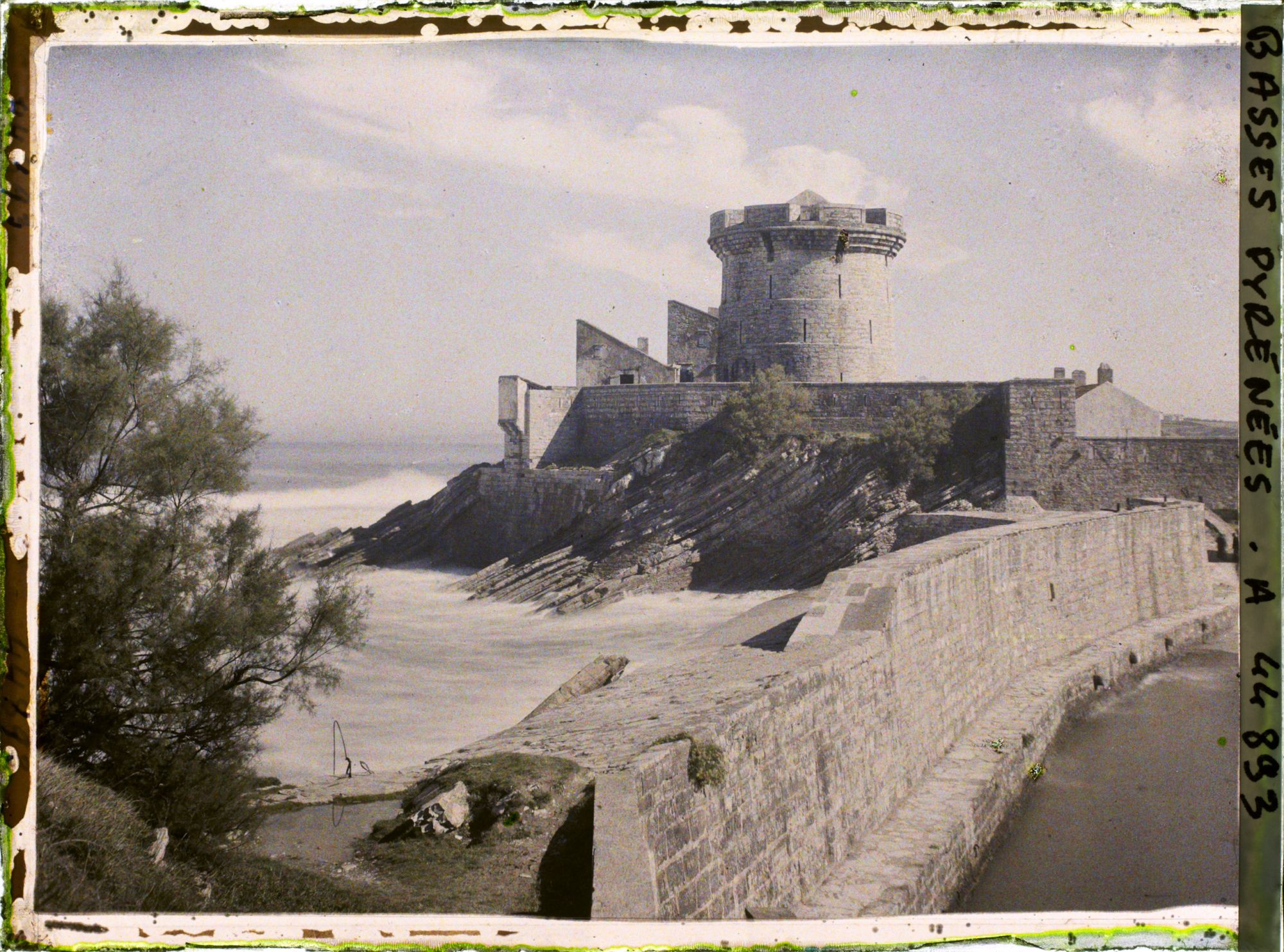 Image représentant France, Socoa, La jetée et le fort