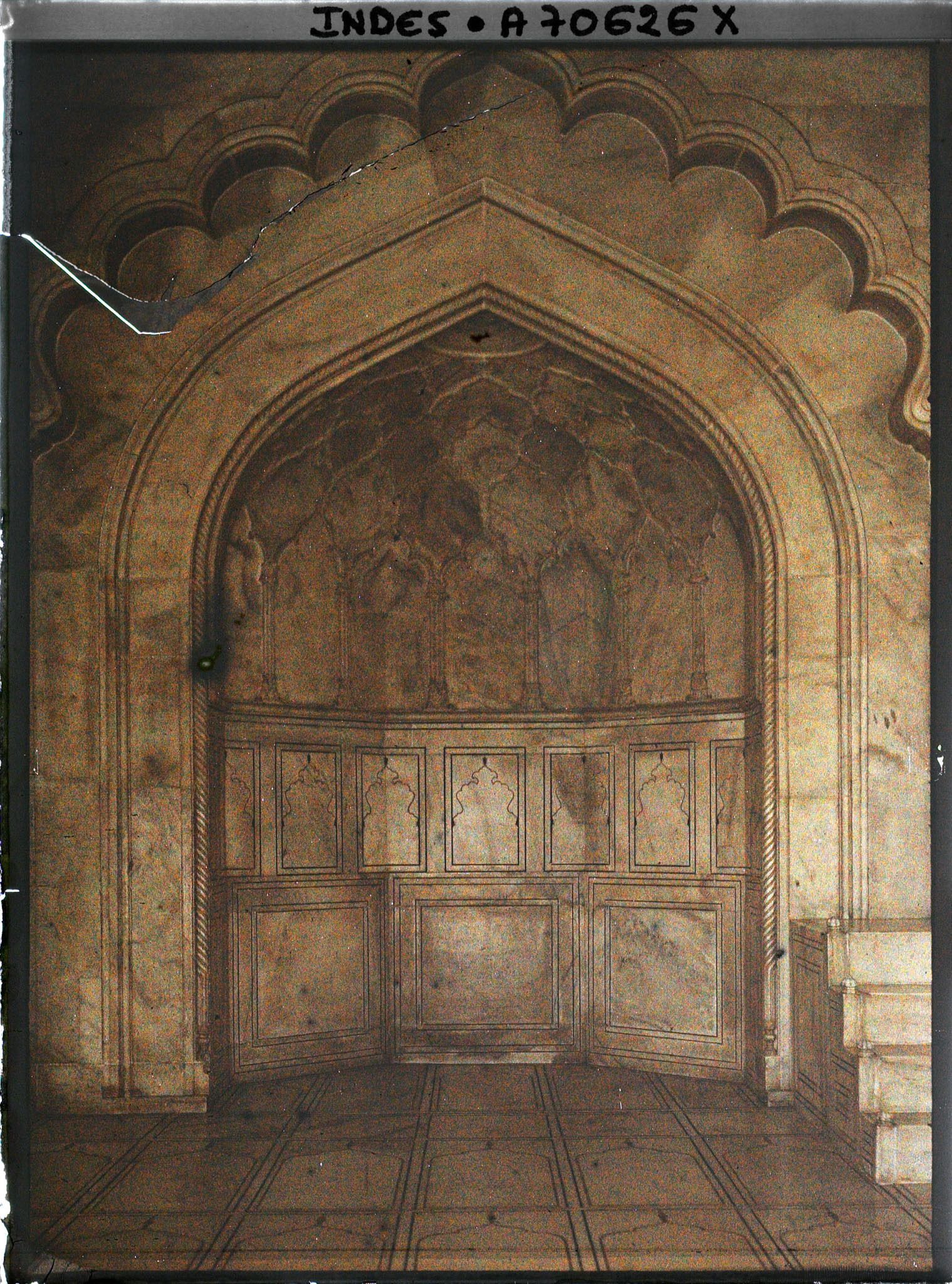 Image représentant Le mihrab de la mosquée de la Perle (Moti Masjid) dans le fort Rouge (Lal Qila) (?)