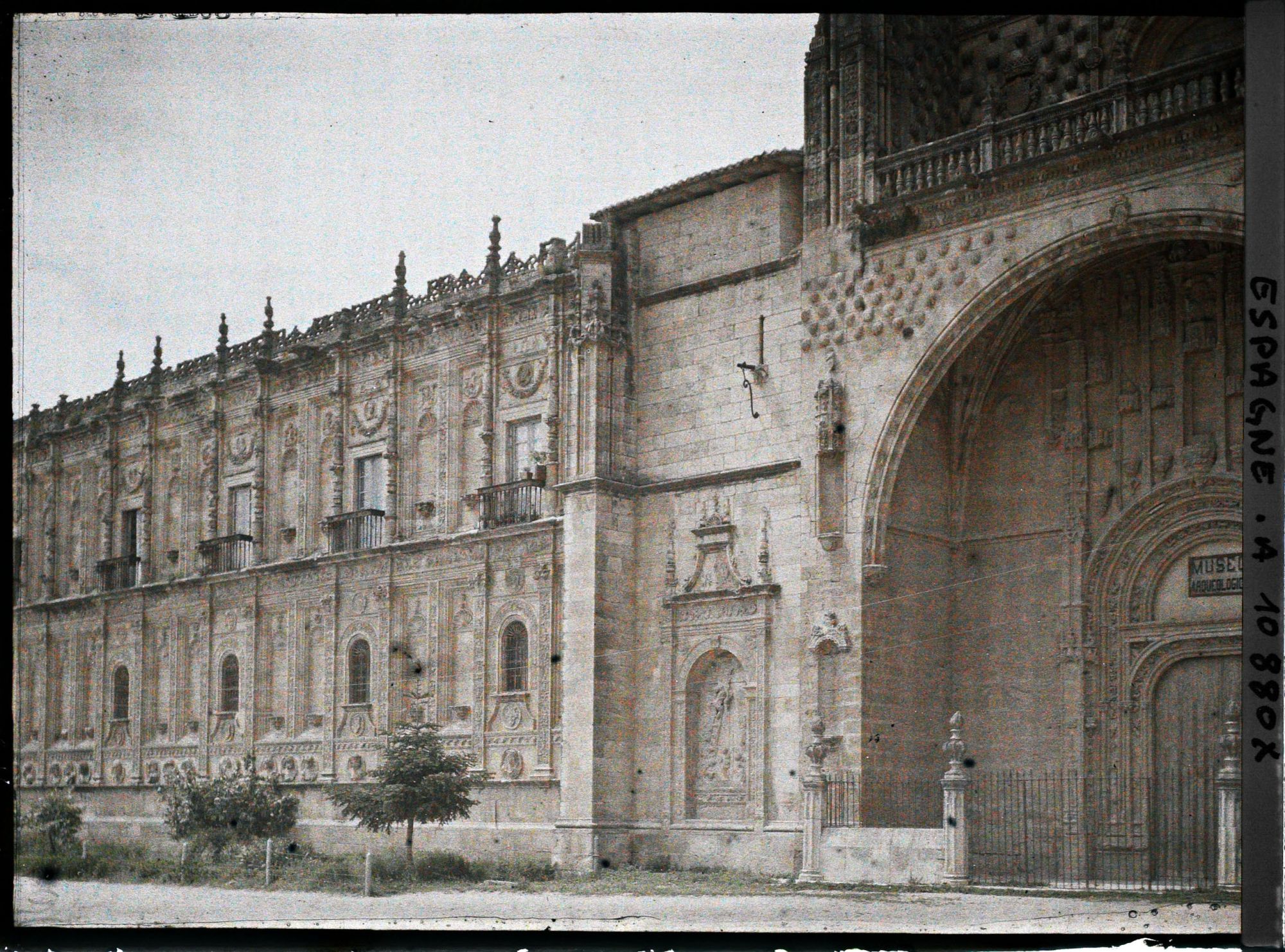 Image représentant Espagne, Léon, Ancien Couvent de S. Marcos, aujourd'hui musée archéologique (décoration de coquilles de Pélerins)