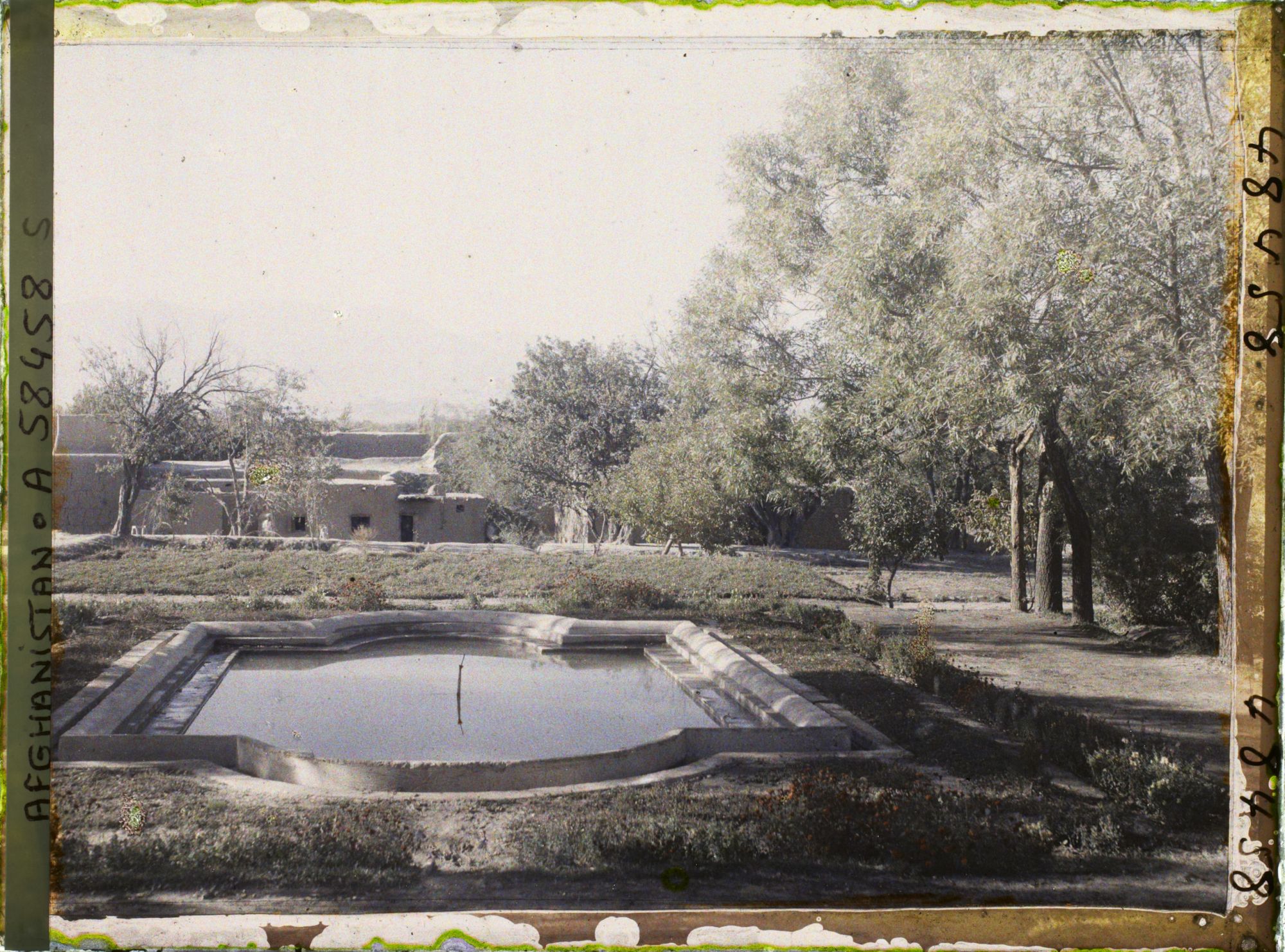 Image représentant Afghanistan, Kala-i-Fatou, Perspective dans les Jardins de l'Emir