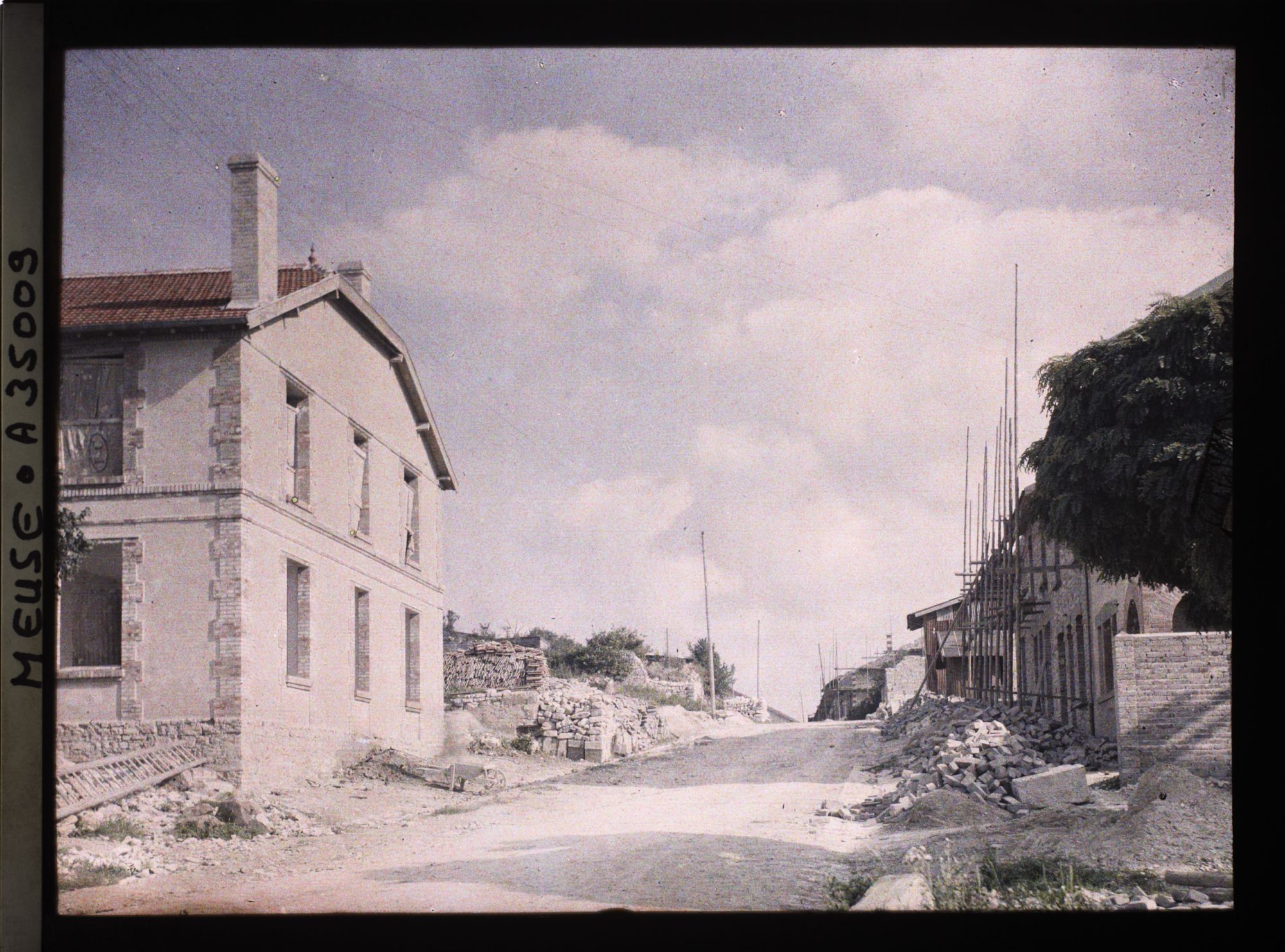 Image représentant France, Aubreville (Meuse), Reconstructions route de Clermont