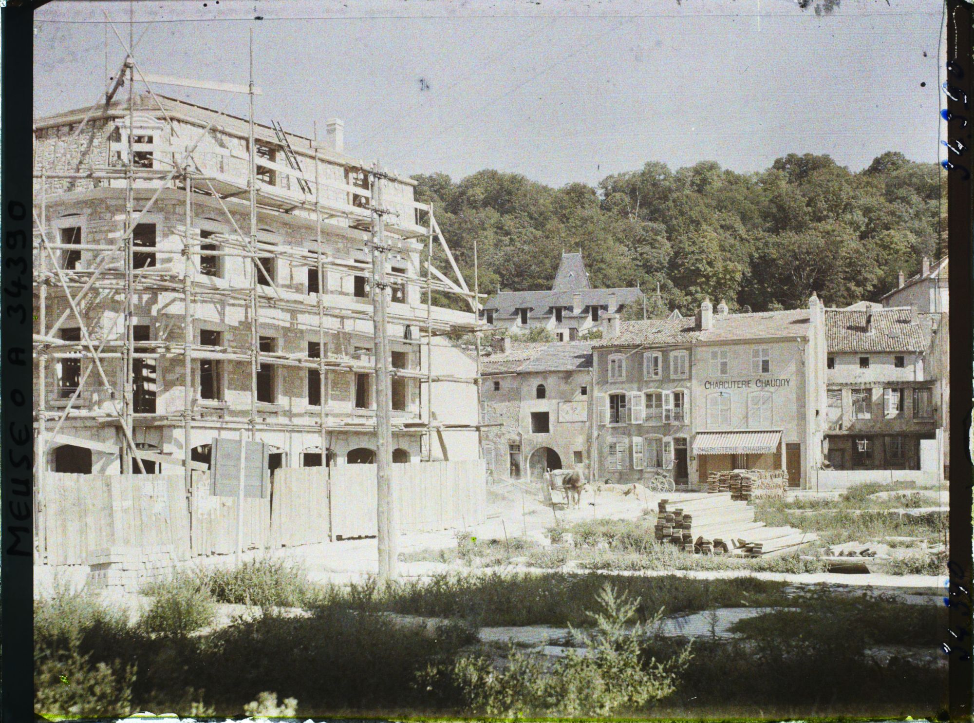 Image représentant France, St Mihiel, Reconstructions rue Basse des Fossés