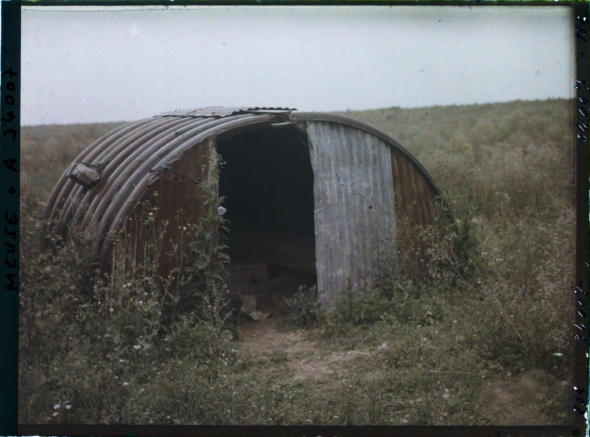 Image représentant France, Douaumont, Abri pour Cercueils, au cimetière de Douaumont