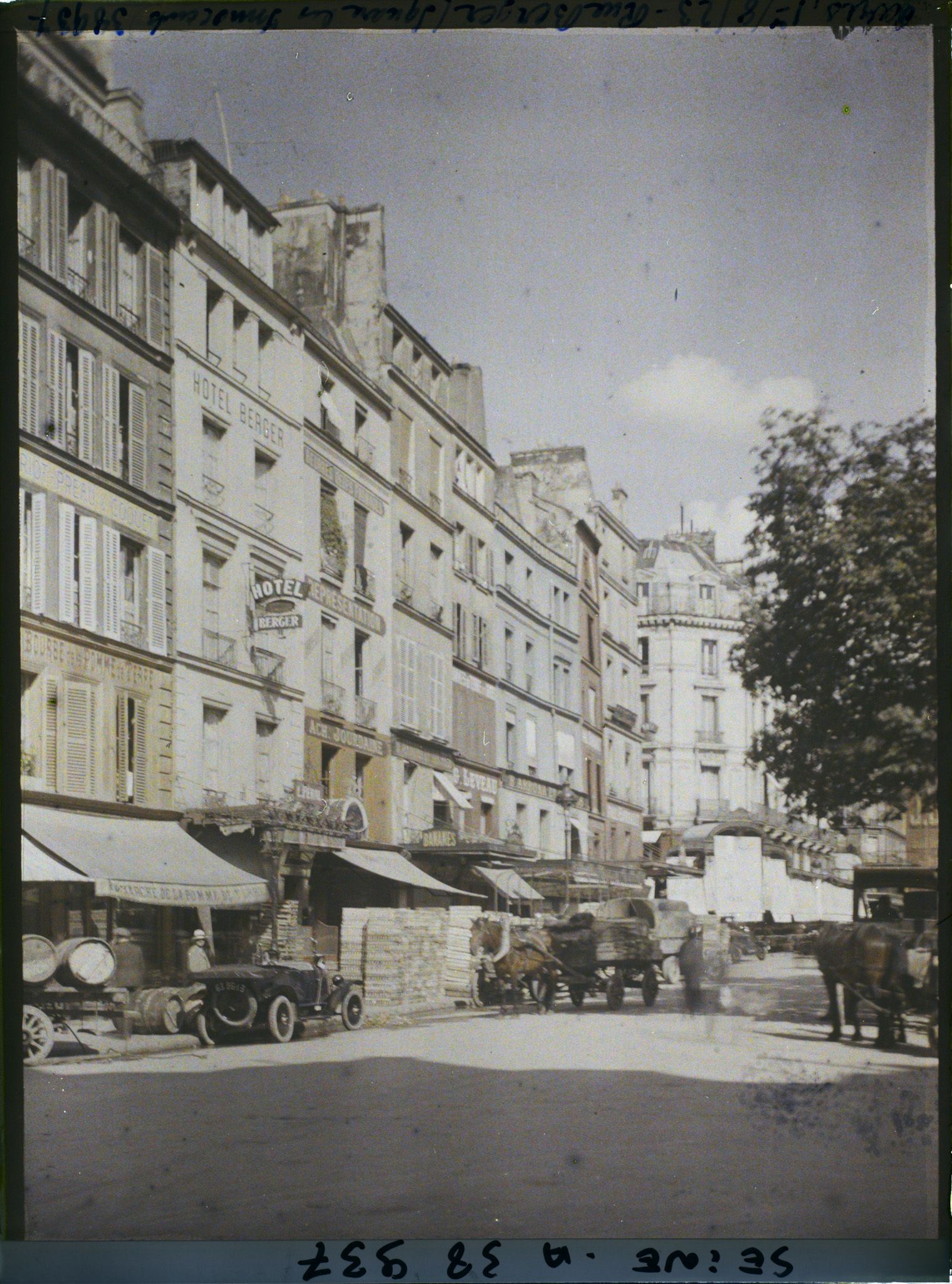 Image représentant La rue Berger bordant la place des Innocents