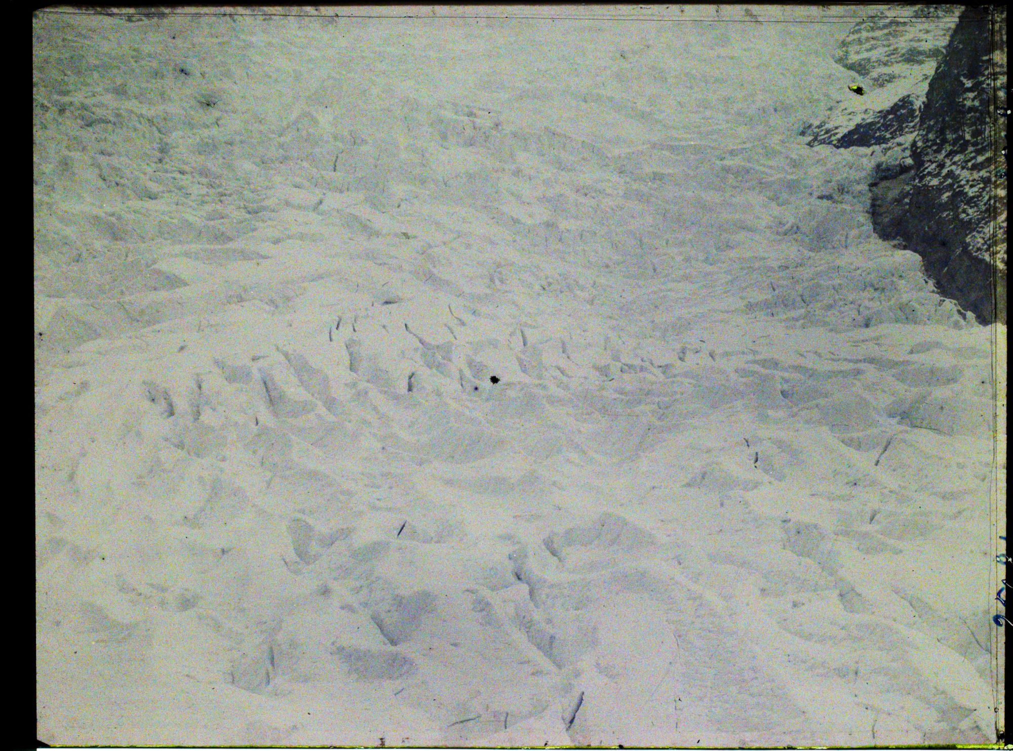 Image représentant France Les Alpes, Les Bossons, Le Glacier des Bossons à une altitude de 1400m environ