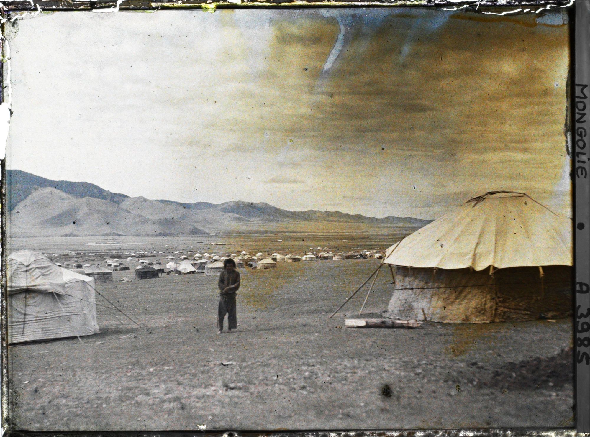 Image représentant Un campement établi à l'ouest de Gandan, dans la plaine de la Tuul