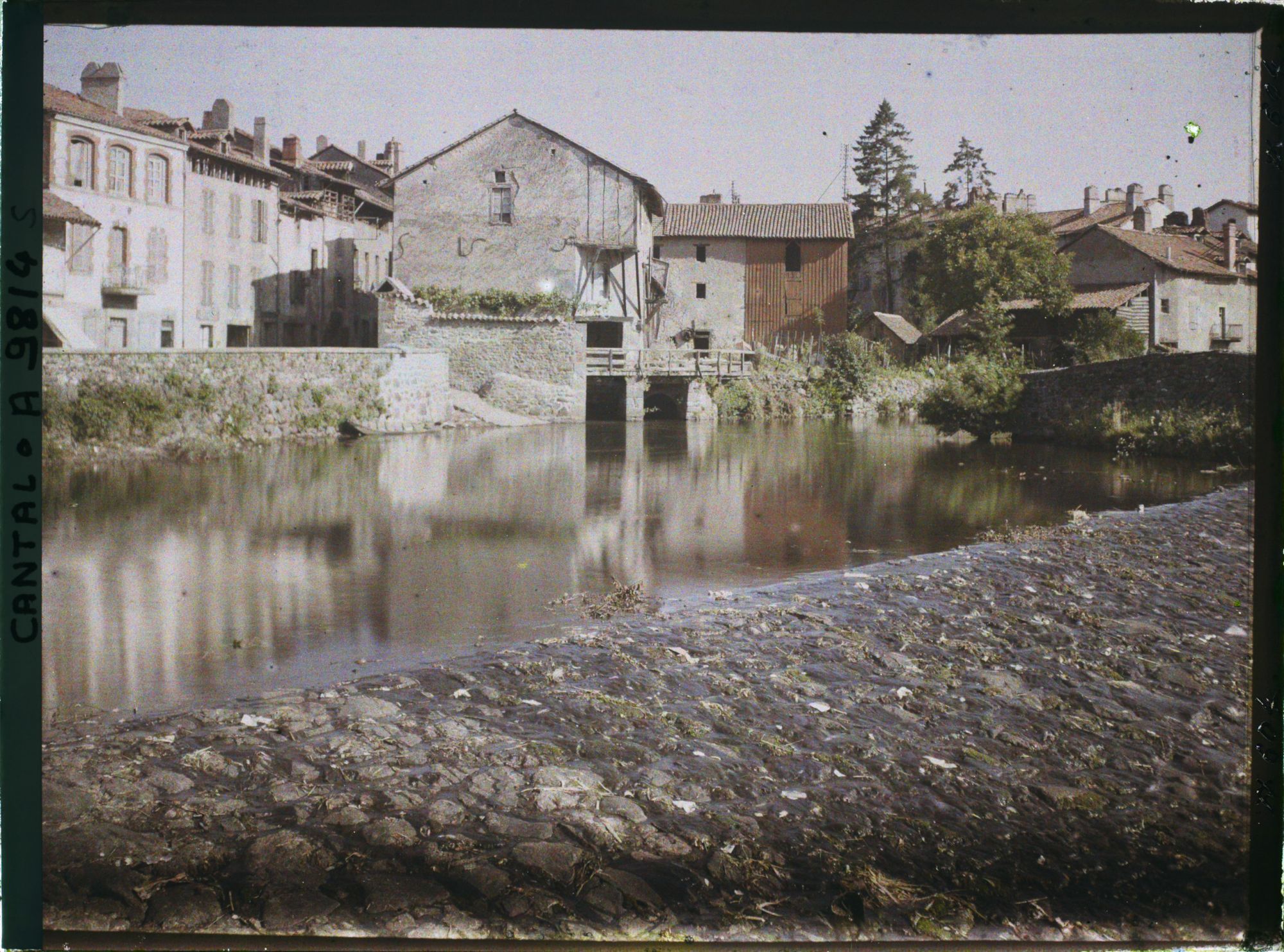 Image représentant La cascade du Gravier, quartier du Pont Rouge