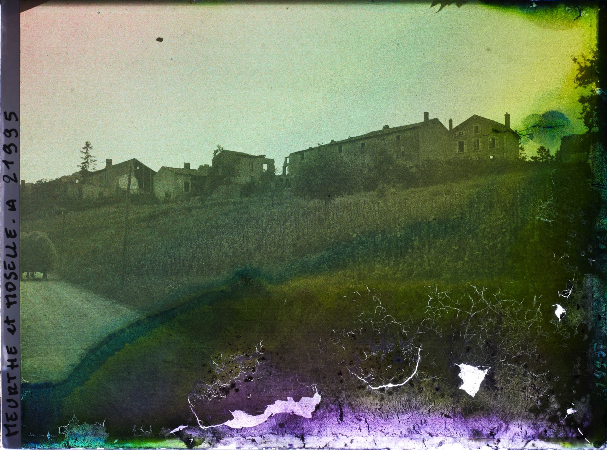 Image représentant France, Norroy, Entrée du Village et Vignobles