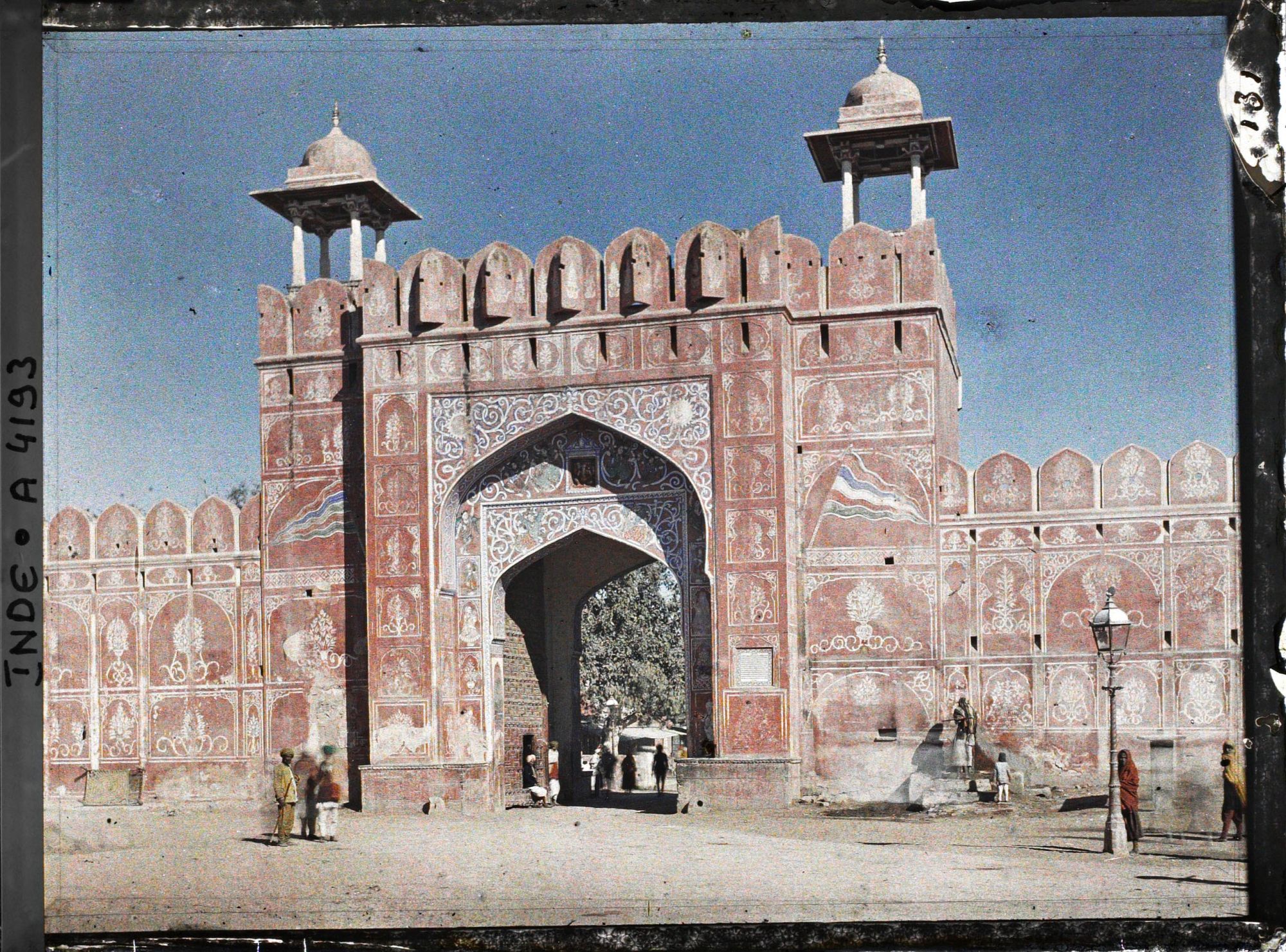 Image représentant Une porte de la ville (Chandpol)
