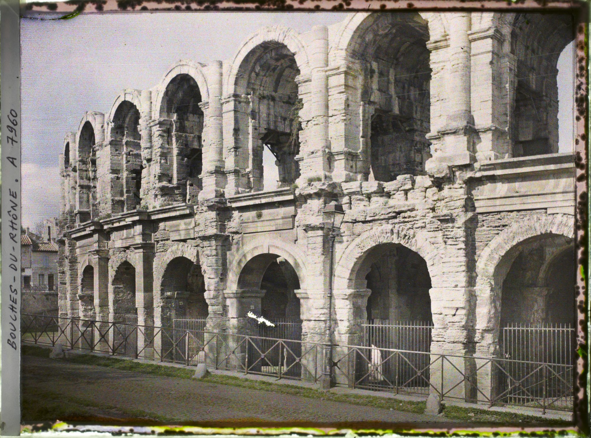 Image représentant L'amphithéâtre romain, dit Arènes d'Arles