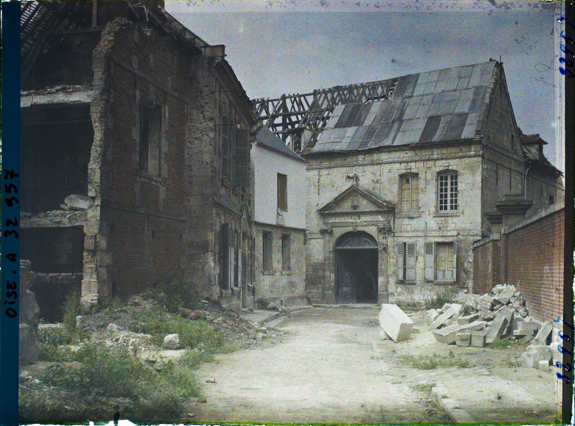 Image représentant France, Noyon, Ruines de l'Ancien Hôpital