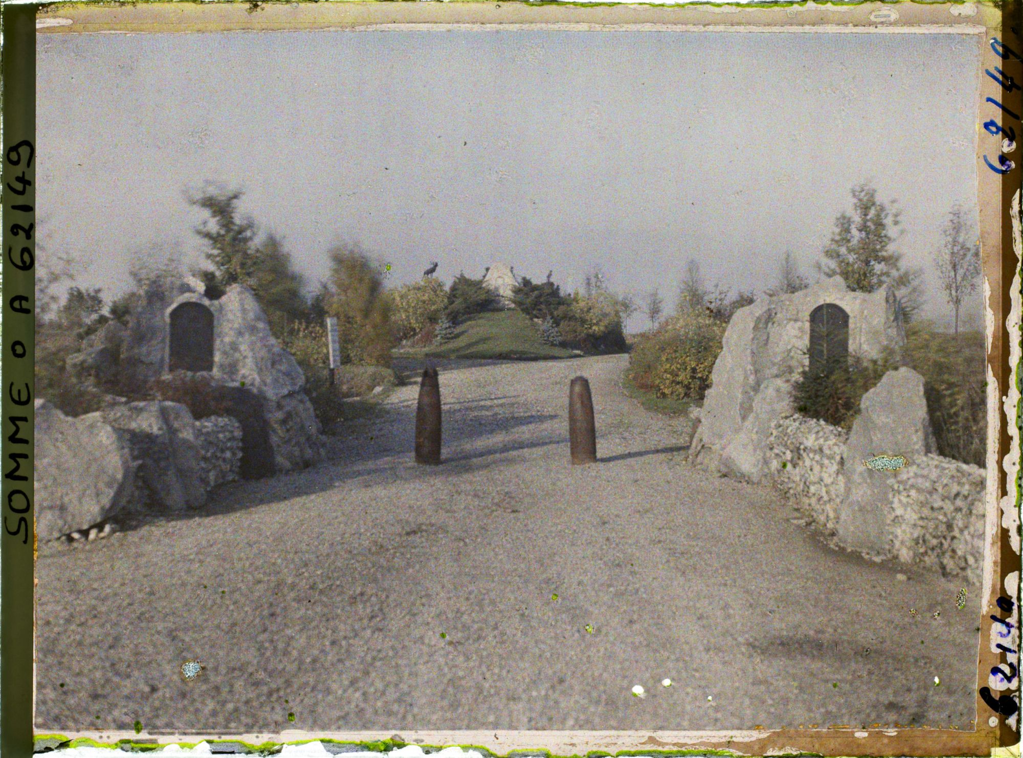 Image représentant Somme, Beaumont-Hamel, Entrée de la région acquise par les Britanniques et conservée dans l'état où elle trouvait en 1918.