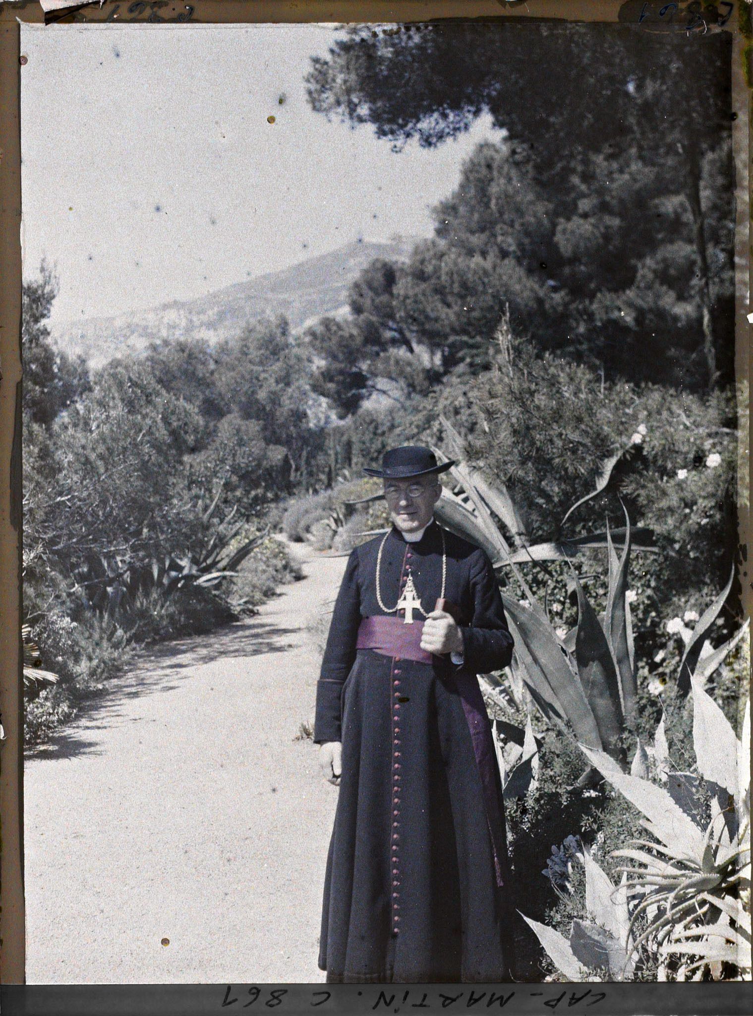 Image représentant Monseigneur Chaptal invité par Albert Kahn