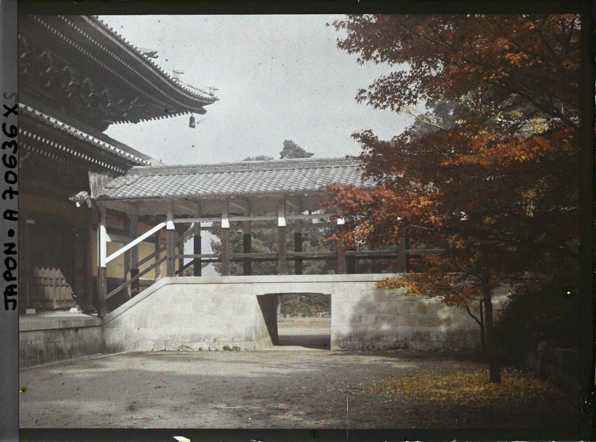 Image représentant Temple du Nanzen-ji : galerie couverte reliant le hattô au hôjô