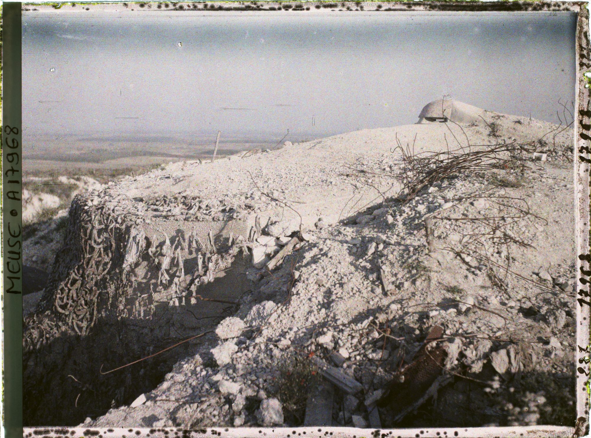 Image représentant France, Fort de Vaux, Le poste du guetteur.