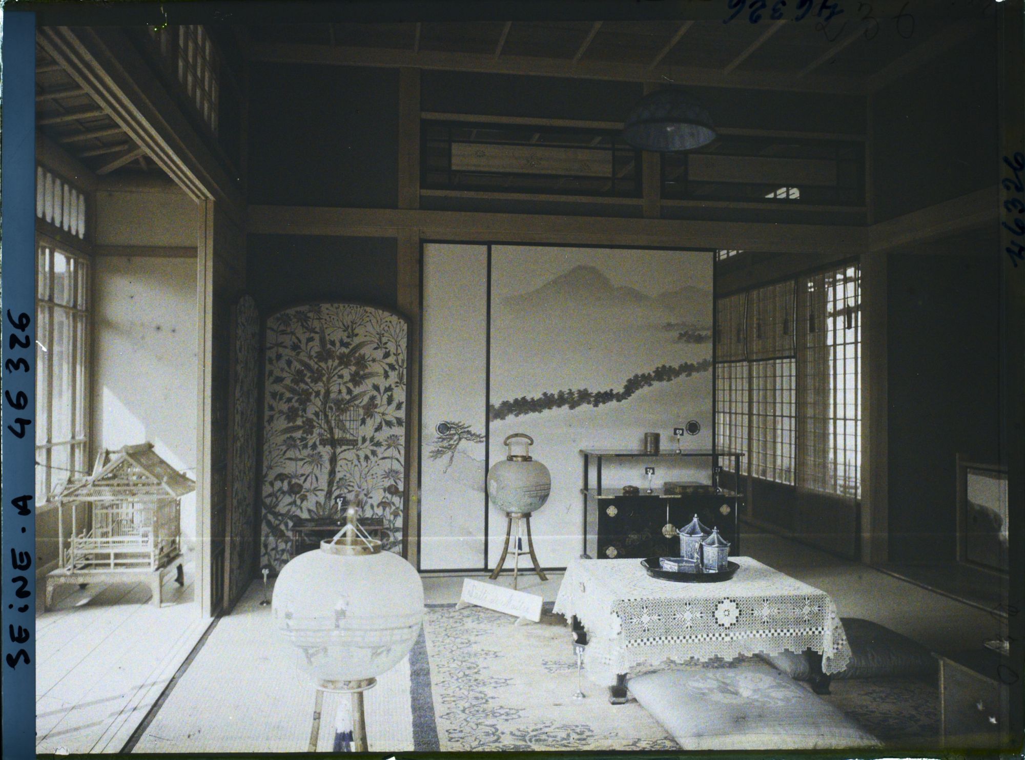 Image représentant L'exposition des arts décoratifs, intérieur de maison japonaise