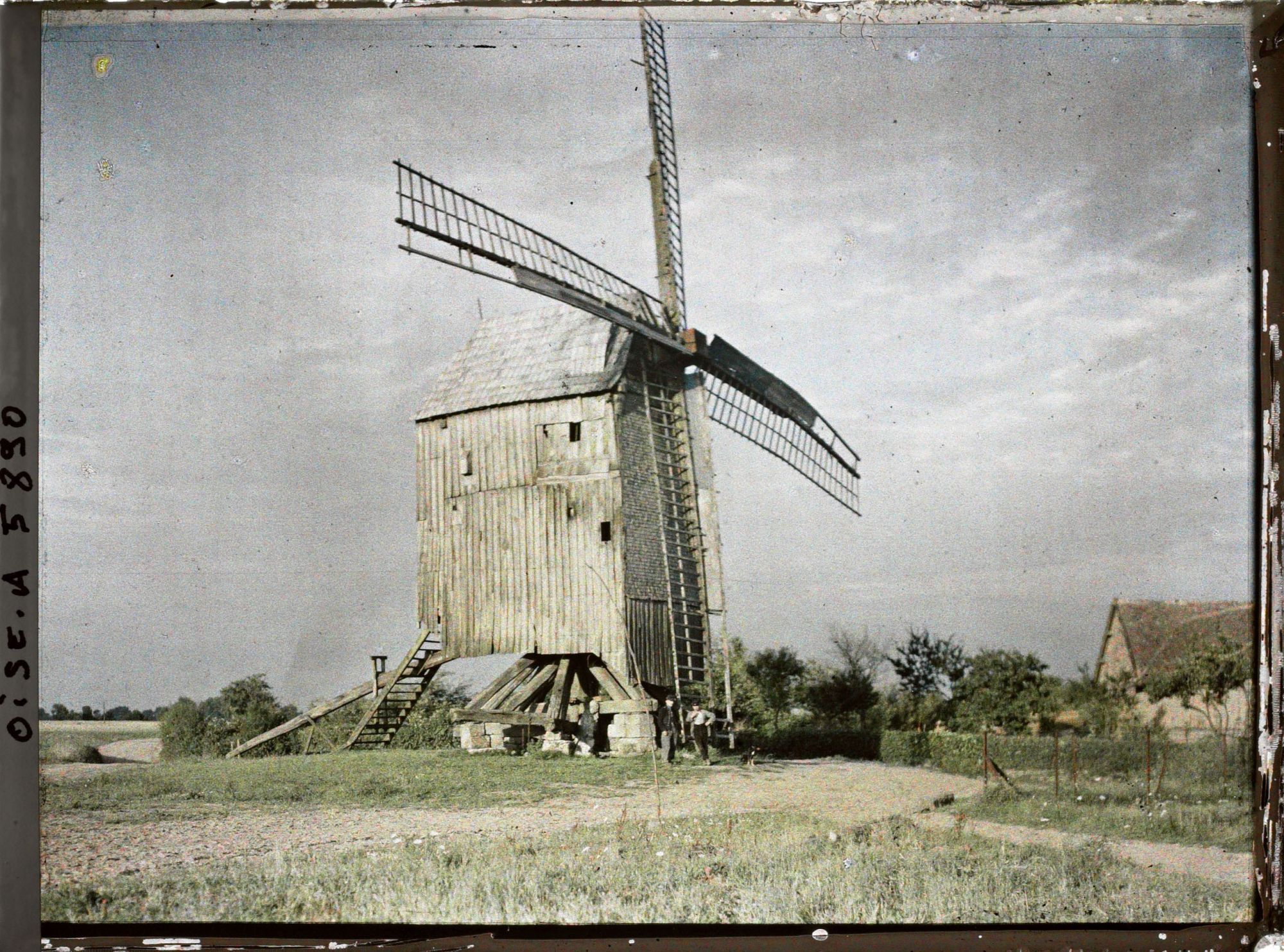 Image représentant Moulin à vent de Conchy-les-Pots, ayant servi aux Allemands pour signaux