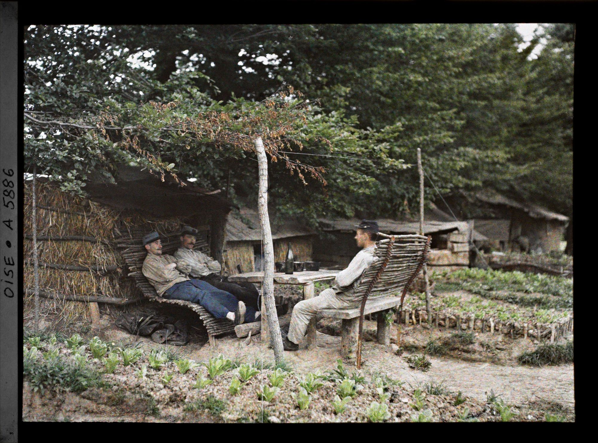 Image représentant France, Conchy les Pots, Gourbis d'artilleurs du 36e à Conchy-les-Pots